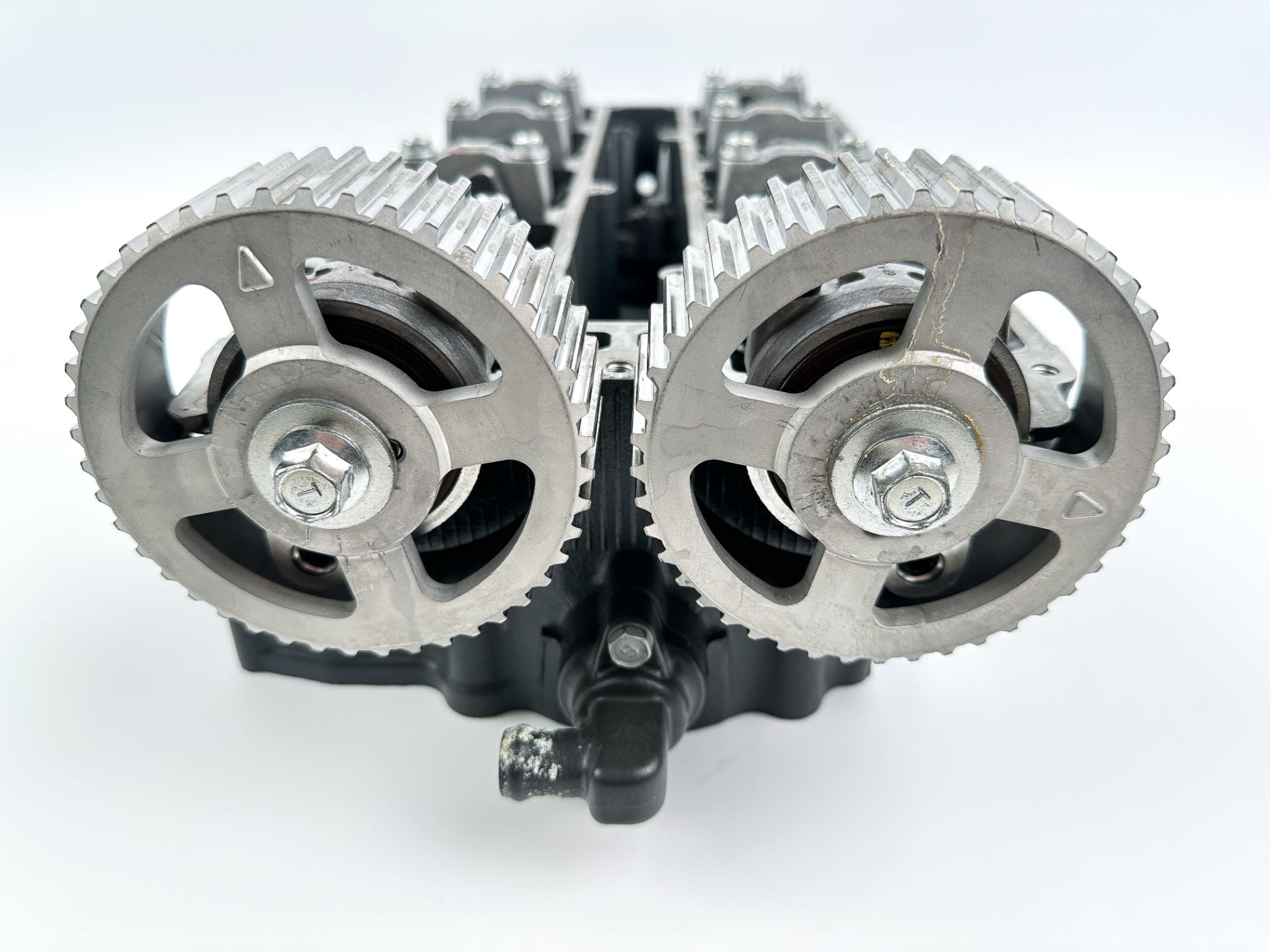 2011 - 2014 Yamaha 115 HP 4 Stroke Outboard Cylinder Head 68V-W009A-08-9S OEM