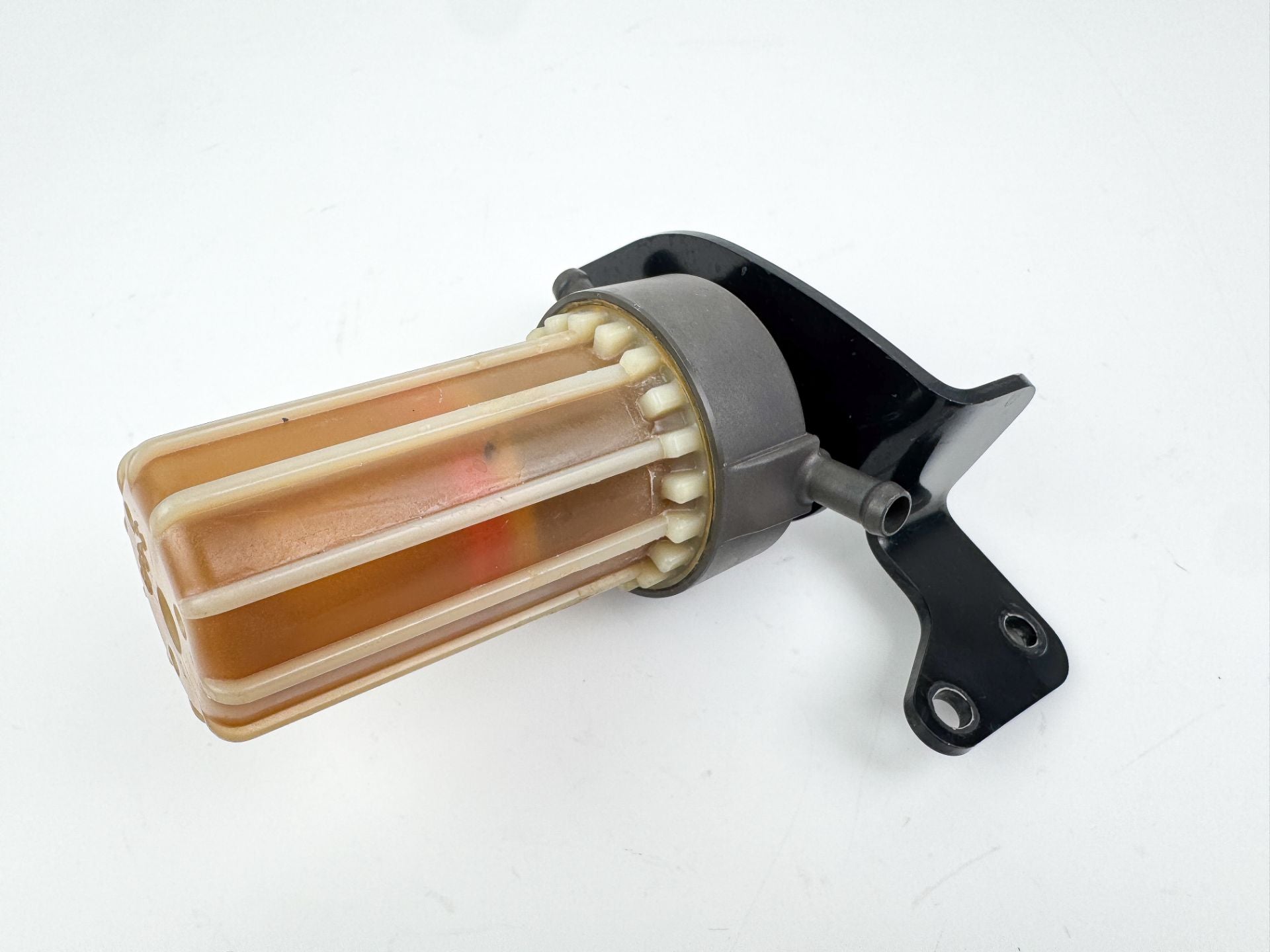 2006 Yamaha 250 HP 4 Stroke Outboard Fuel Filter Assembly 6P3-24560-00-00 OEM
