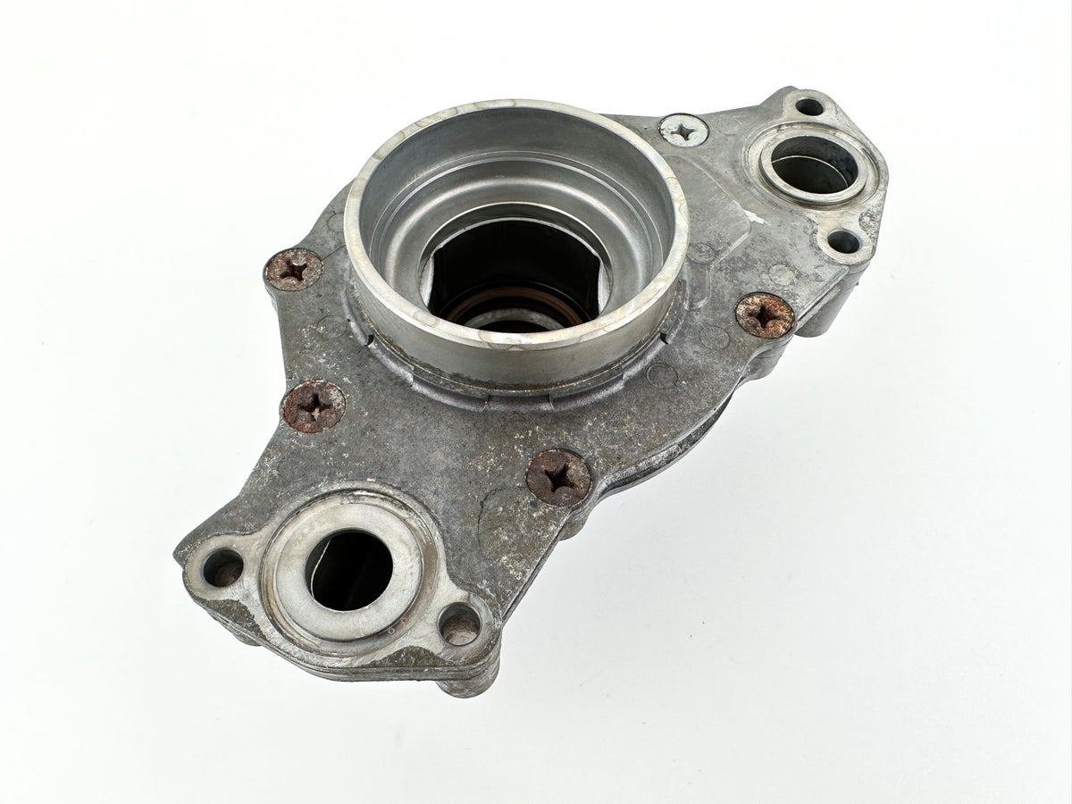 2017 Yamaha 150 HP 4 Stroke Outboard Oil Pump 63P-13300-02-00 OEM