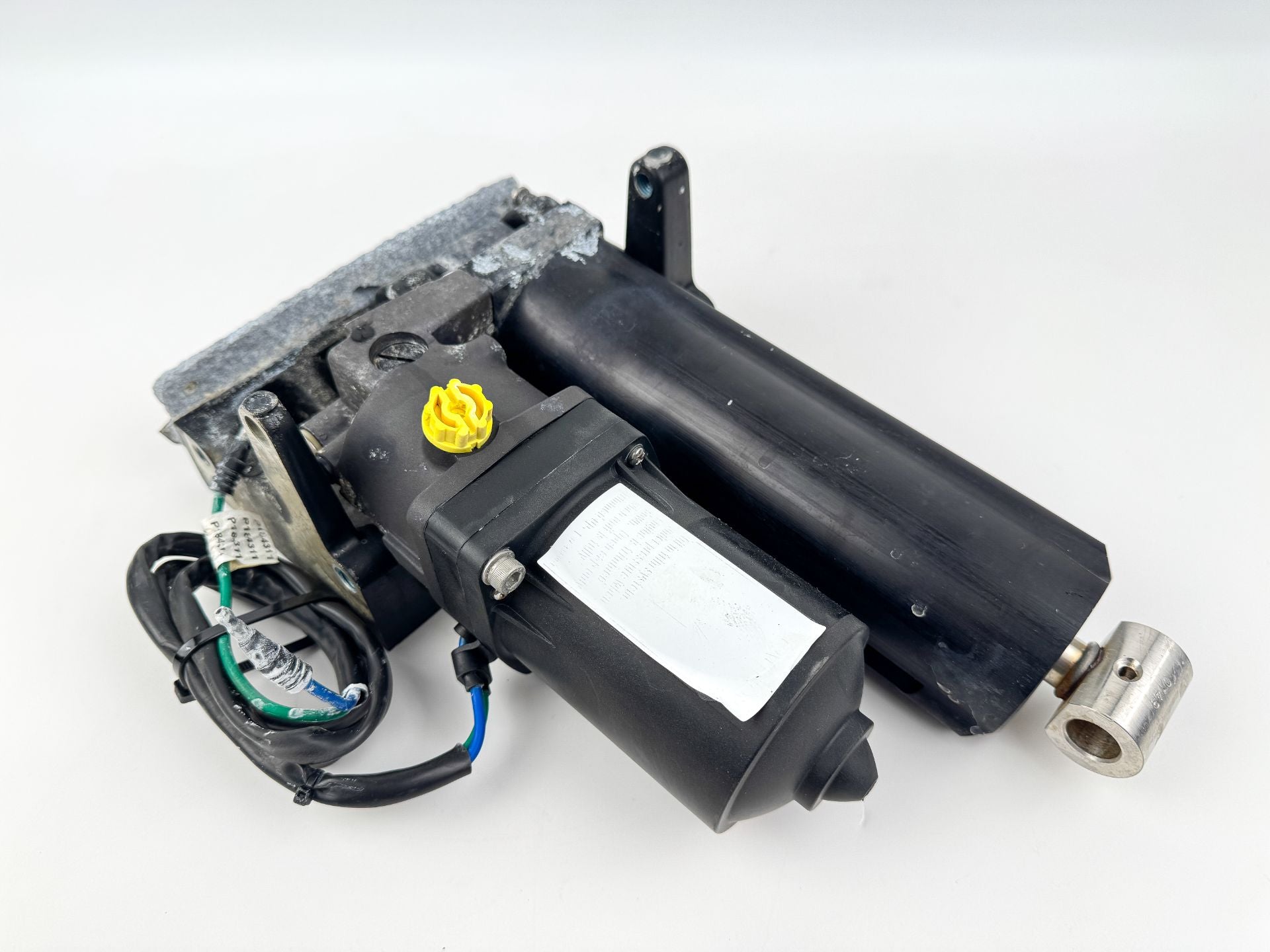 Mercury 70 90 115 120 125 HP Power Tilt and Trim Assembly 8M0090335 Used OEM