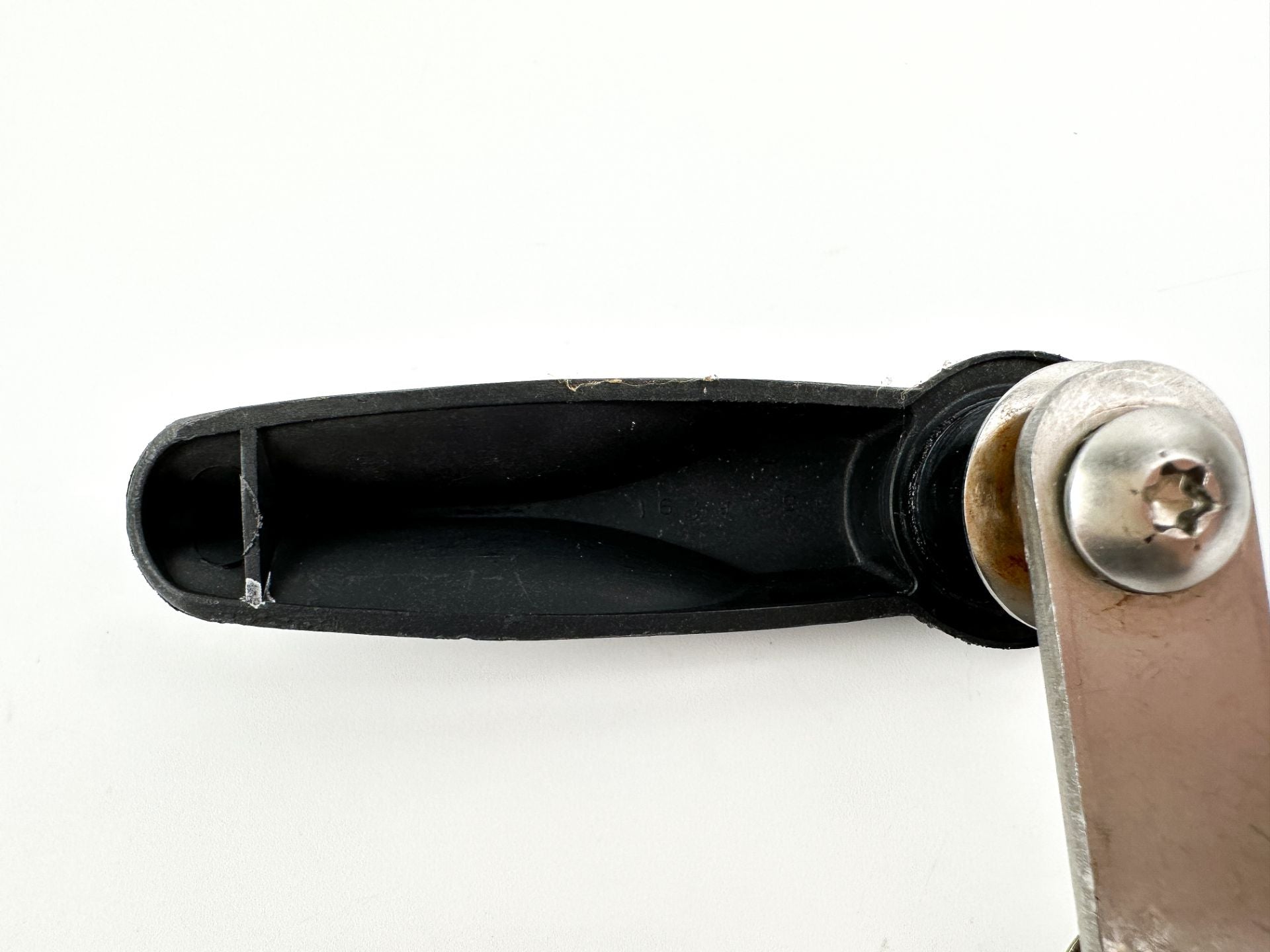 5005291 Evinrude Etec 40 50 60 75 90 2 Stroke Cowling Latch Handle