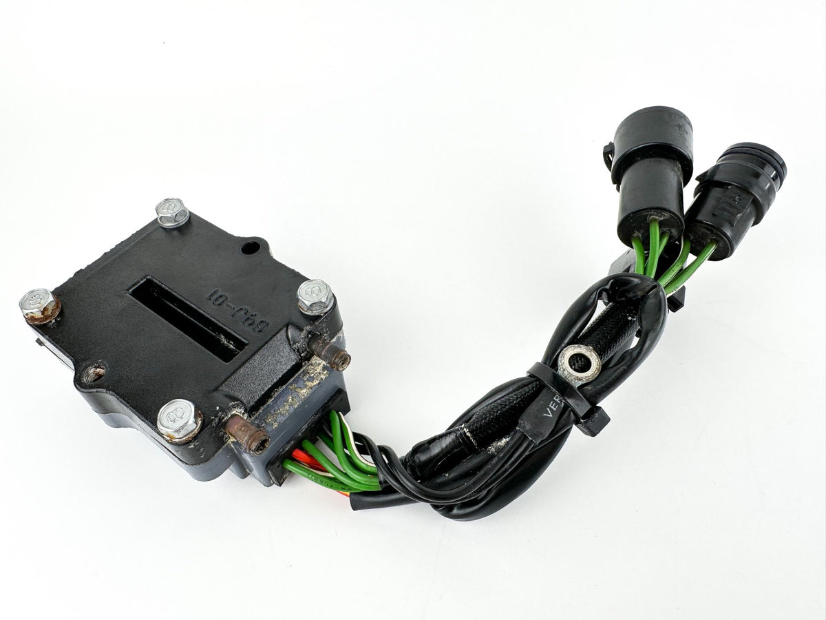 2005 Mercury 225 HP 4 Stroke Outboard Rectifier & Regulator 69J-83306-01-00 OEM
