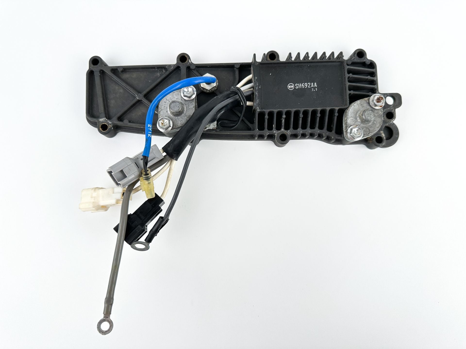 2003 Suzuki 140 HP 4 Stroke Outboard Rectifier & Regulator 32800-90J10 OEM