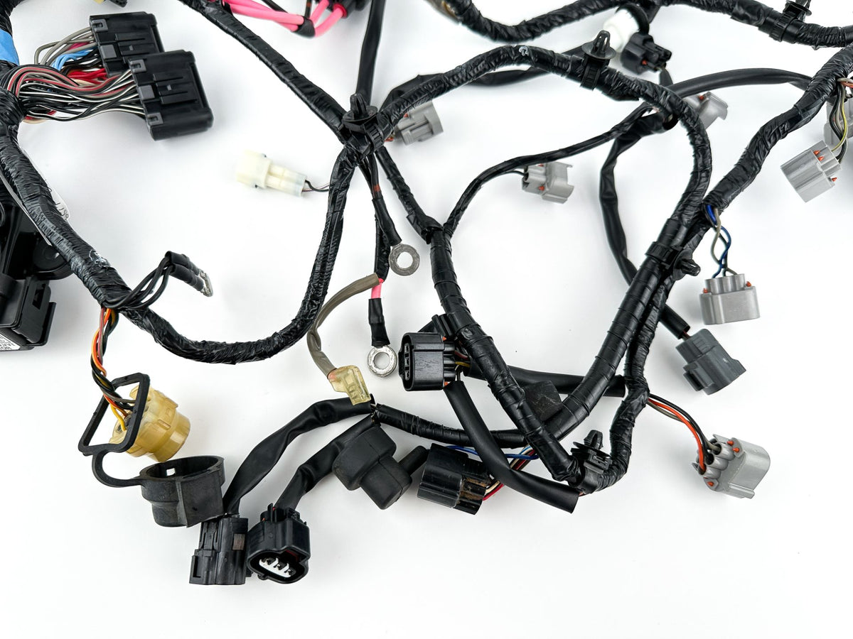 2007 Suzuki 175 HP 4 Stroke Outboard Engine Wire Harness 36610-96J10 OEM