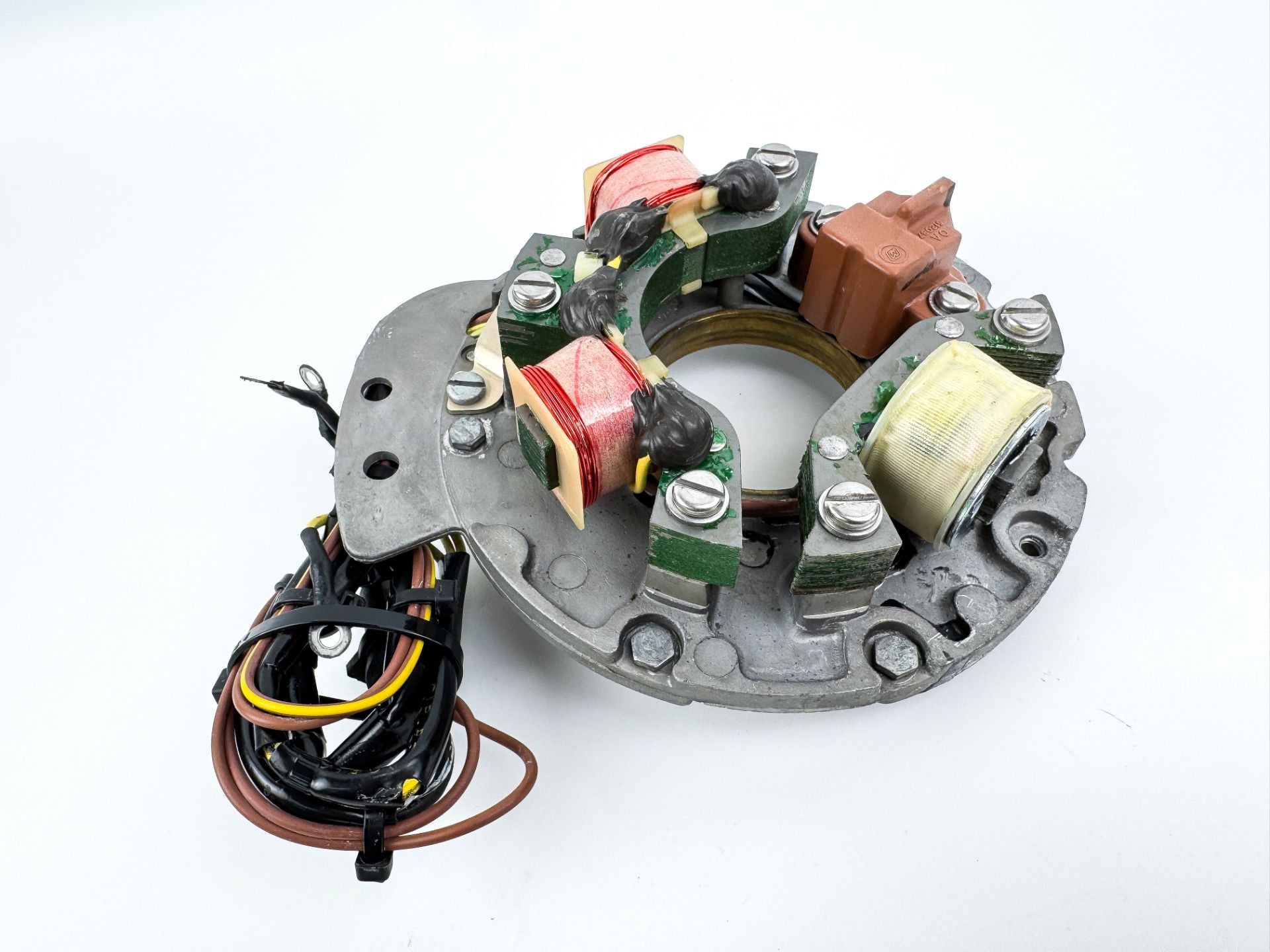 1996 Evinrude 48 HP 2 Stroke Outboard Stator Assembly 0582417 OEM