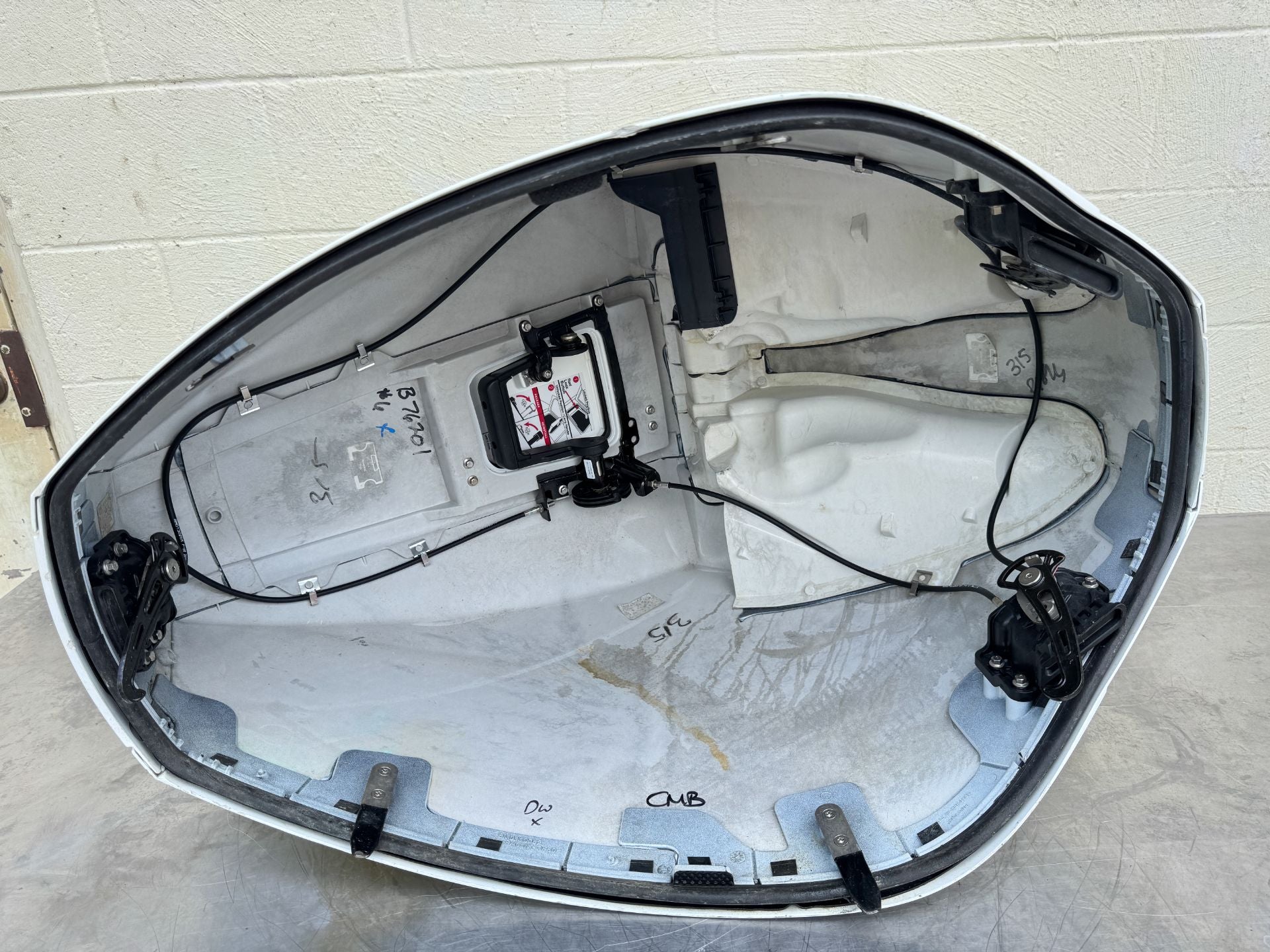 2020 Mercury 225HP V6 4 Stroke Outboard Top Cowling 8M0142180 OEM