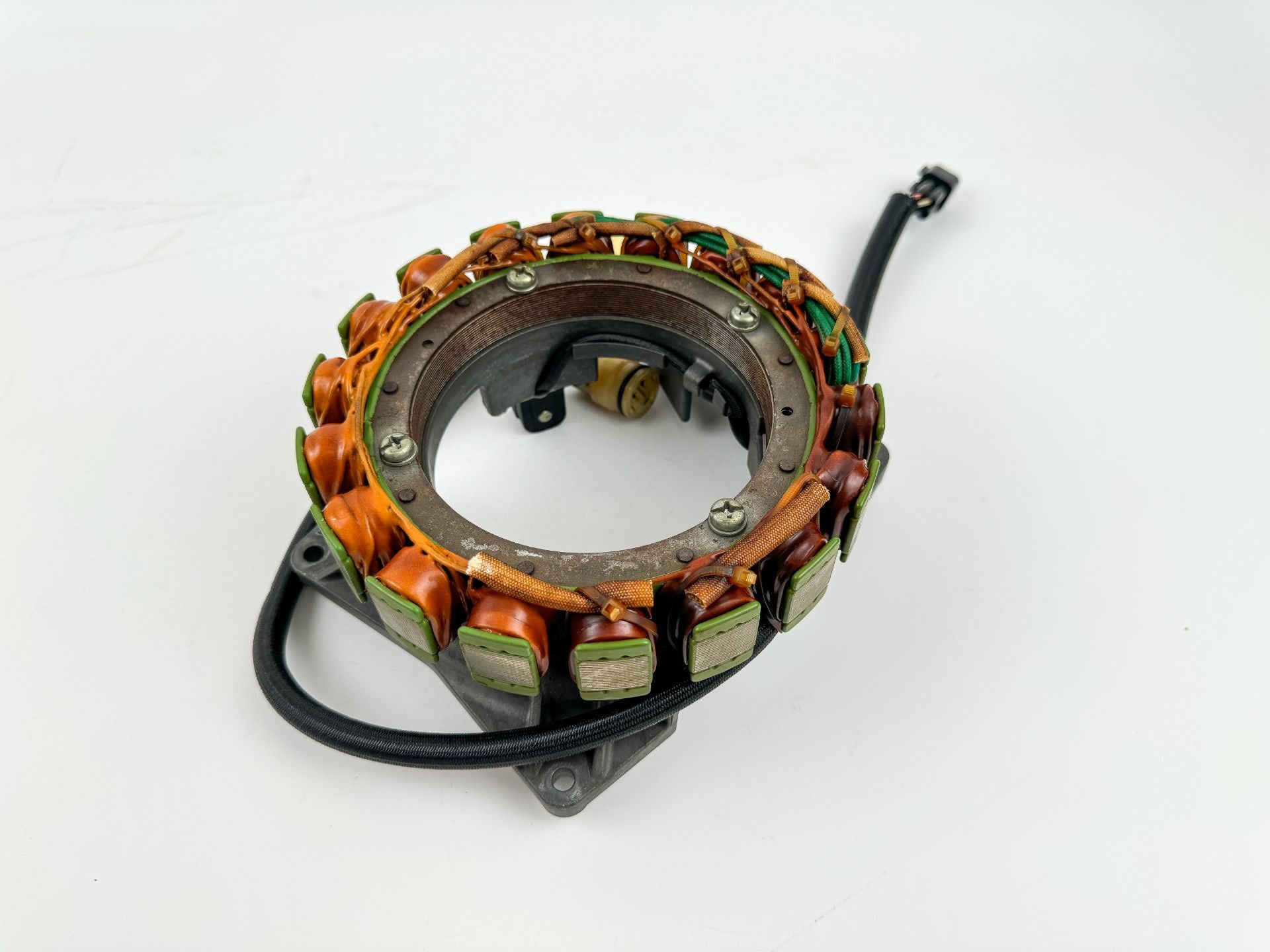 2005 Yamaha 225 HP 4 Stroke Outboard Coil Pulser Base Stator Assembly 69J-81410-01-00 OEM