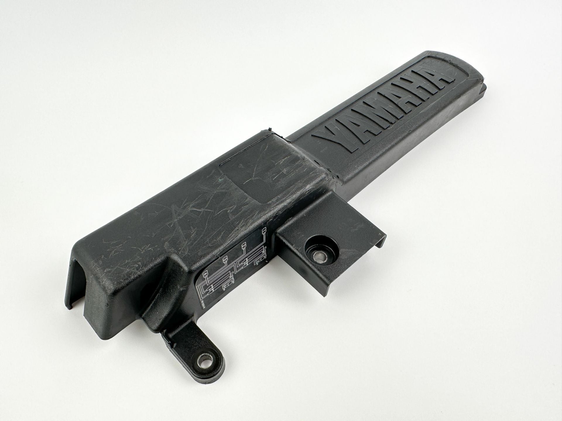 2003 Yamaha 115 HP 4 Stroke Outboard Ignition Coil Cover 67F-11192-00-00 OEM