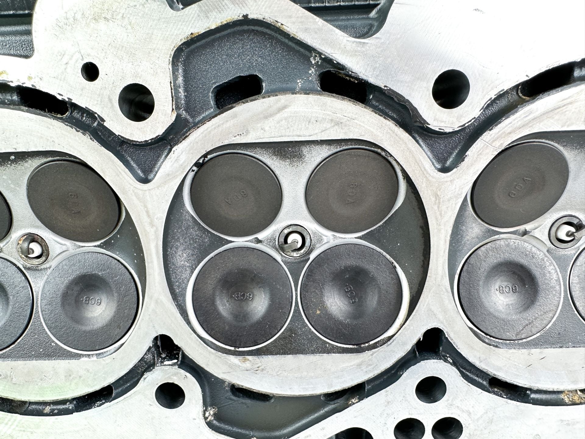 2019 Yamaha F250 250 HP 4 Stroke Outboard Port Cylinder Head 6CE-W009C-03-9S OEM