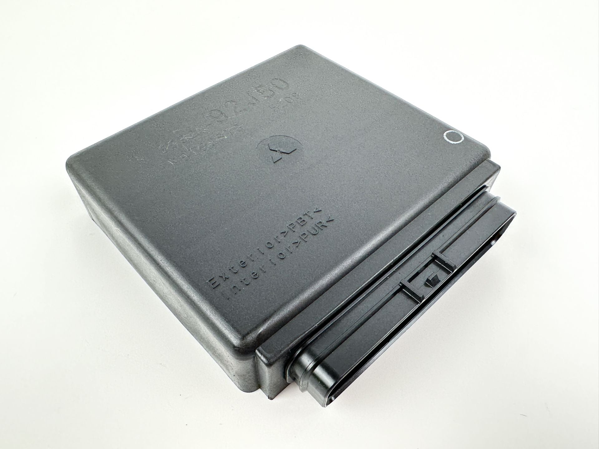 2005 Suzuki 140 HP 4 Stroke Outboard Engine Control Unit ECU 33920-92J50 OEM