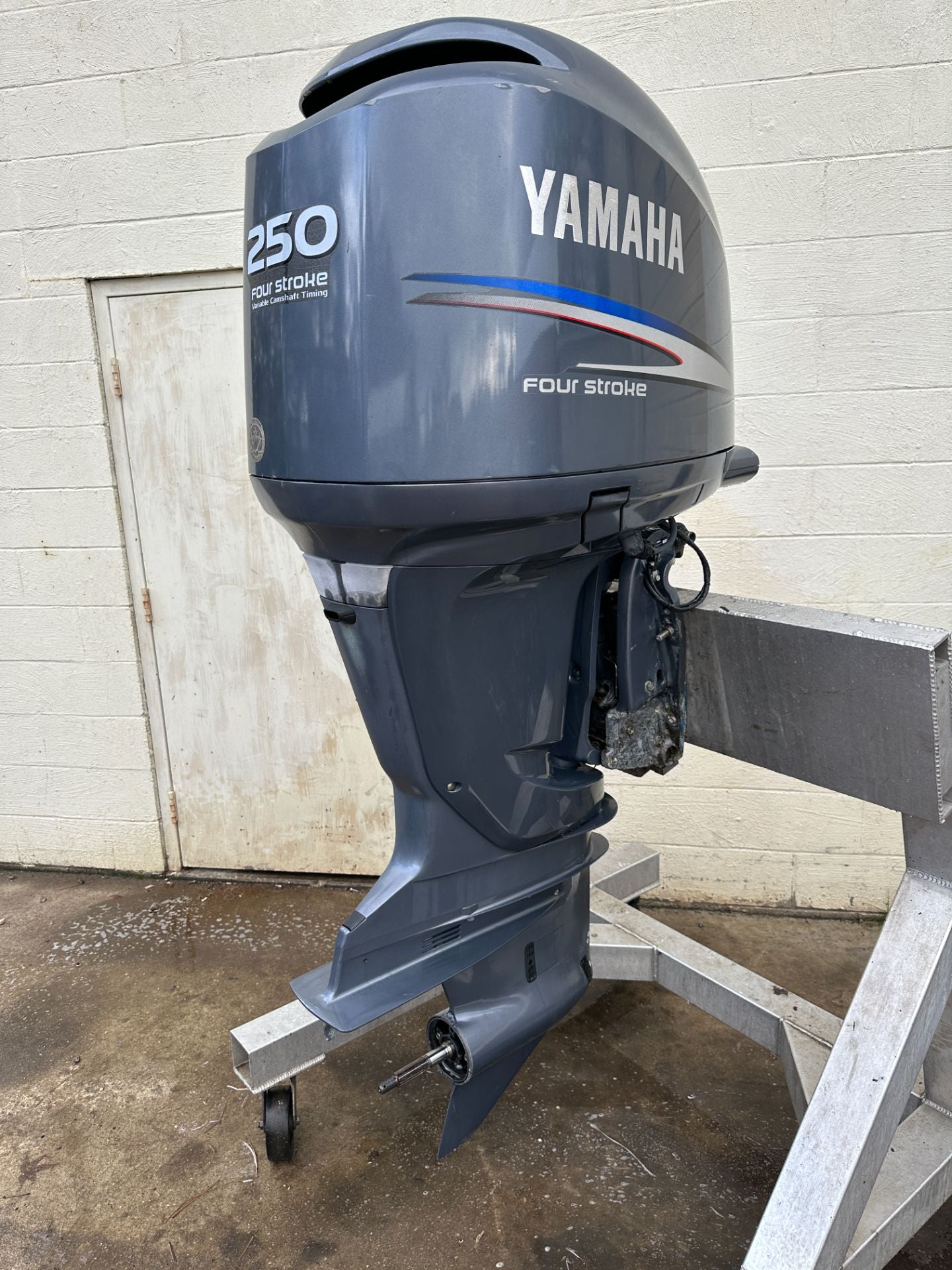 2007 Yamaha 250 HP 4 Stroke Outboard Outboard Engine Complete OEM