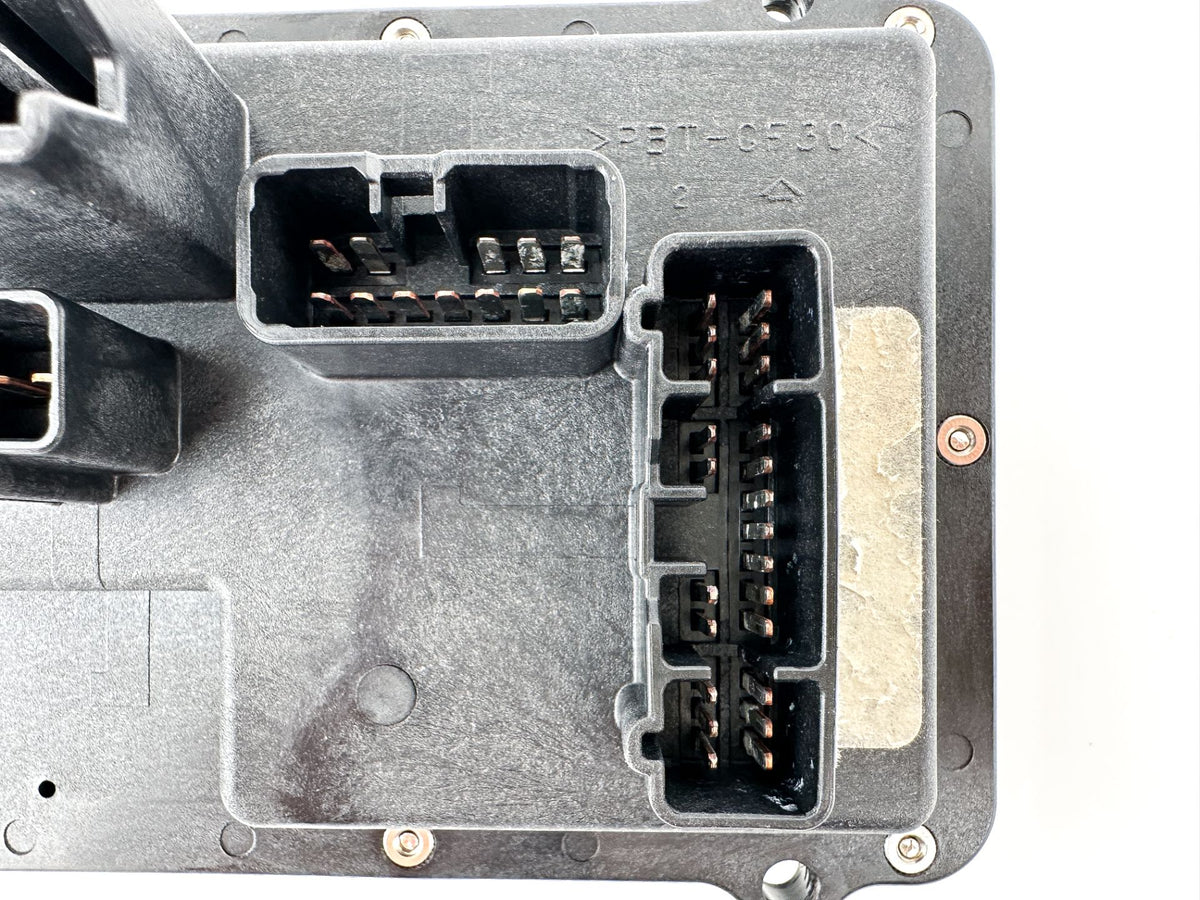 2017 Yamaha 350 HP 4 Stroke Outboard Fuse Box 6AW-82170-03-00 OEM