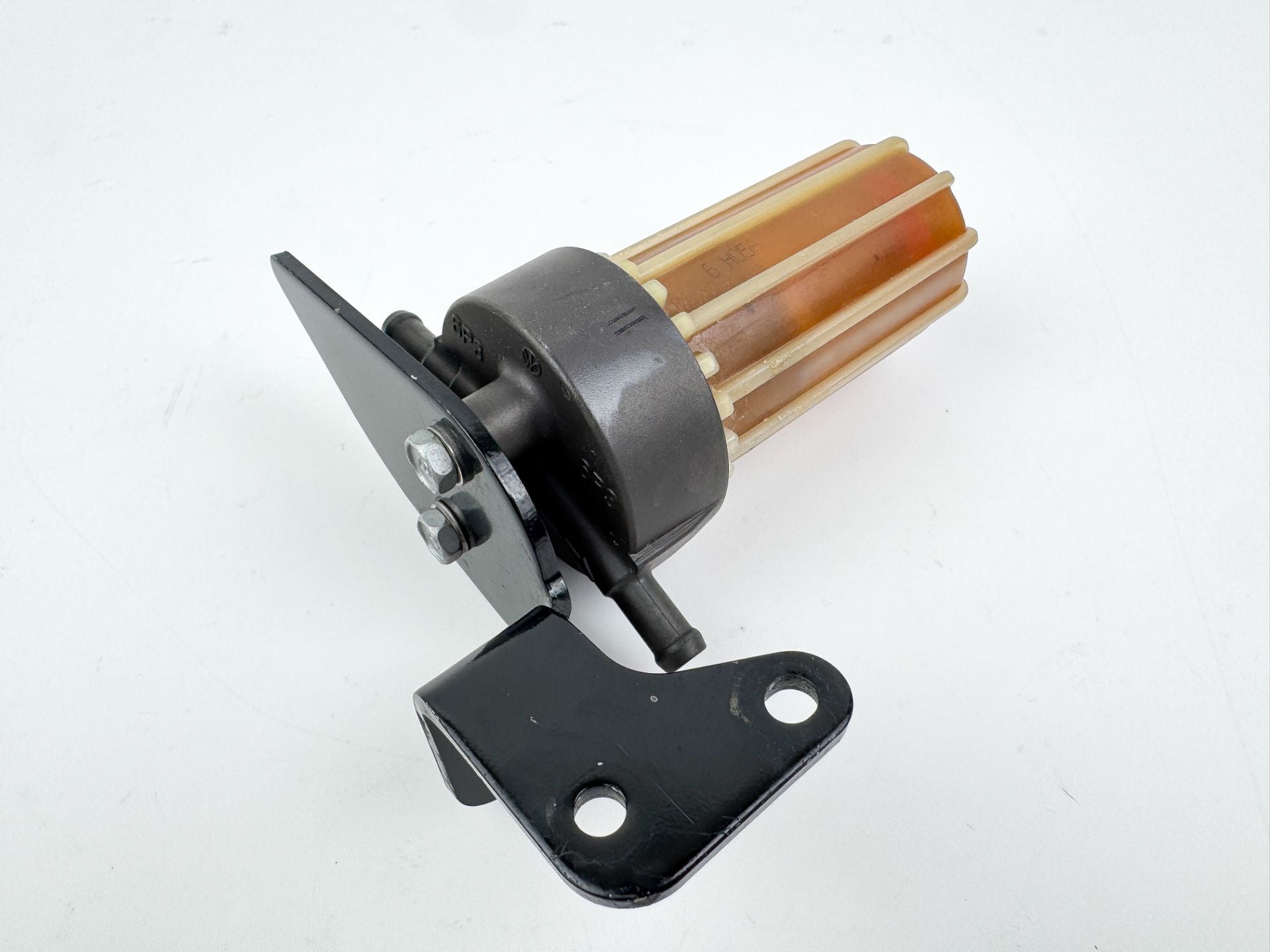 2006 Yamaha 250 HP 4 Stroke Outboard Fuel Filter Assembly 6P3-24560-00-00 OEM
