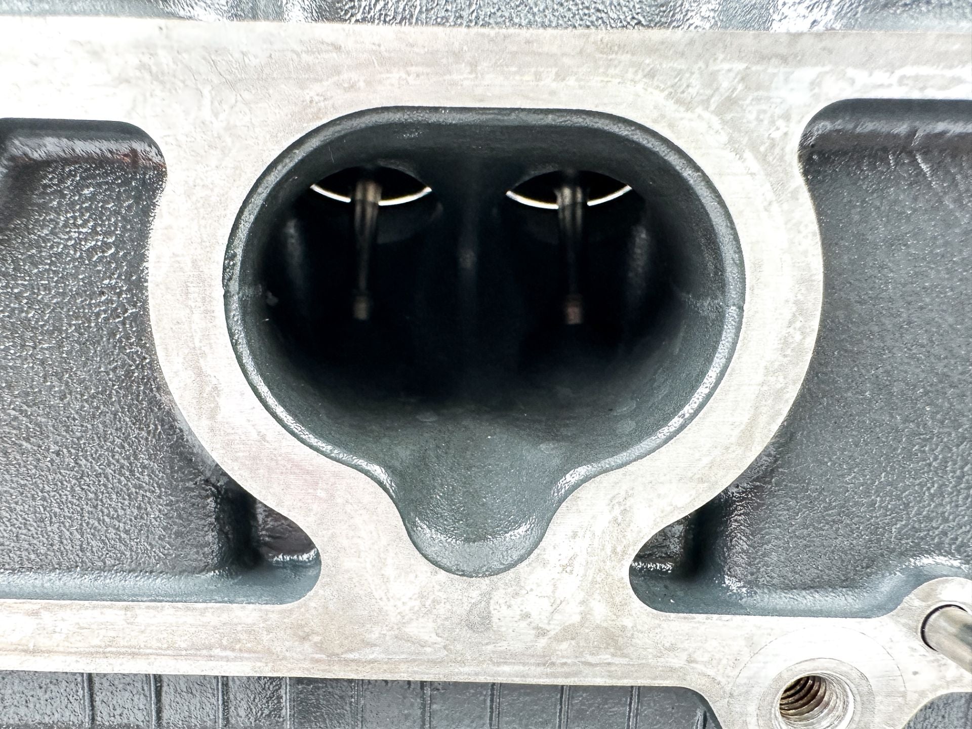 2016 Yamaha 150 HP 4 Stroke Outboard Cylinder Head 63P-W009A-04-9S OEM