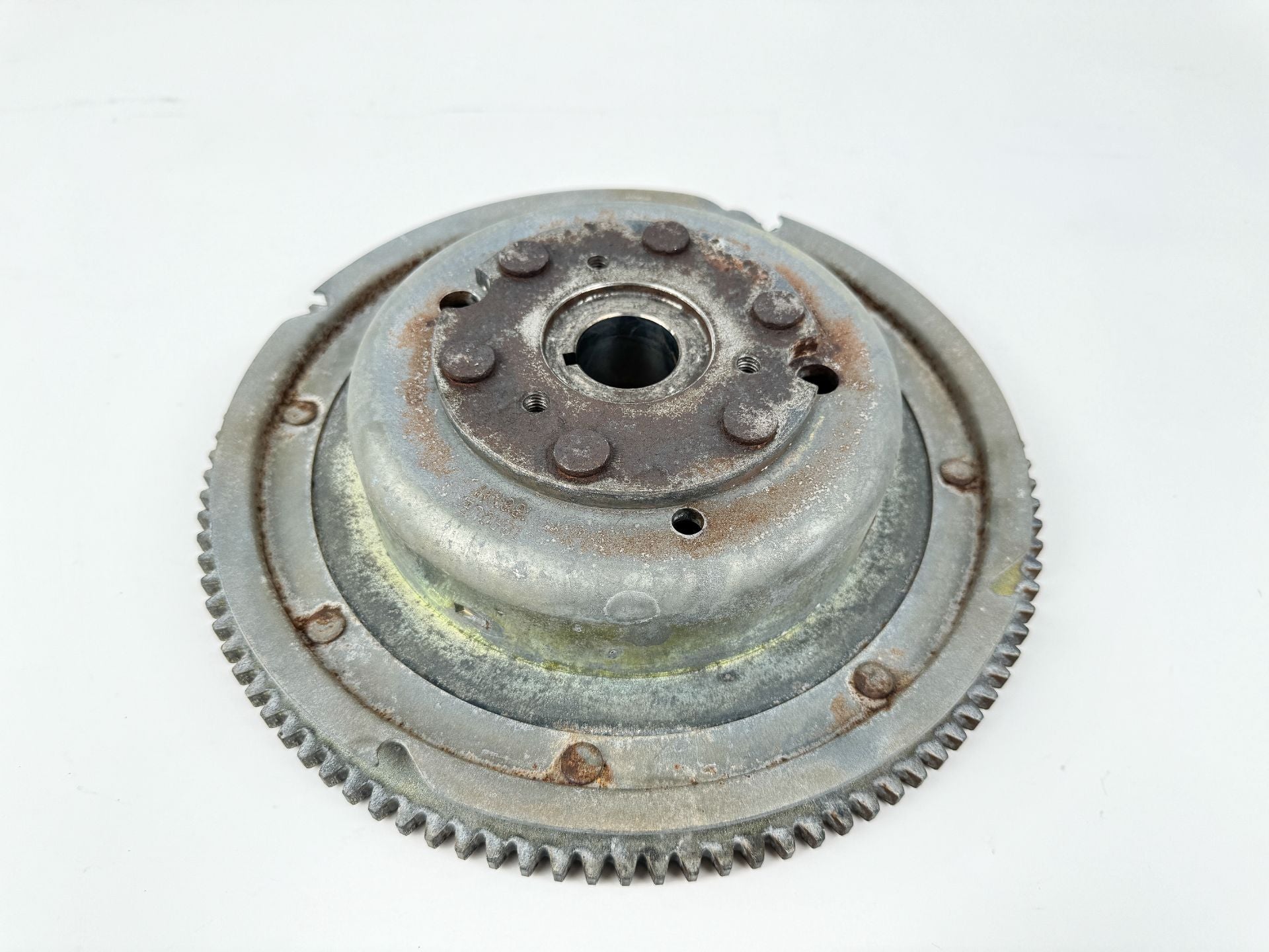 2001 Yamaha 80 HP 4 Stroke Outboard Flywheel Rotor 67F-85550-00-00 OEM