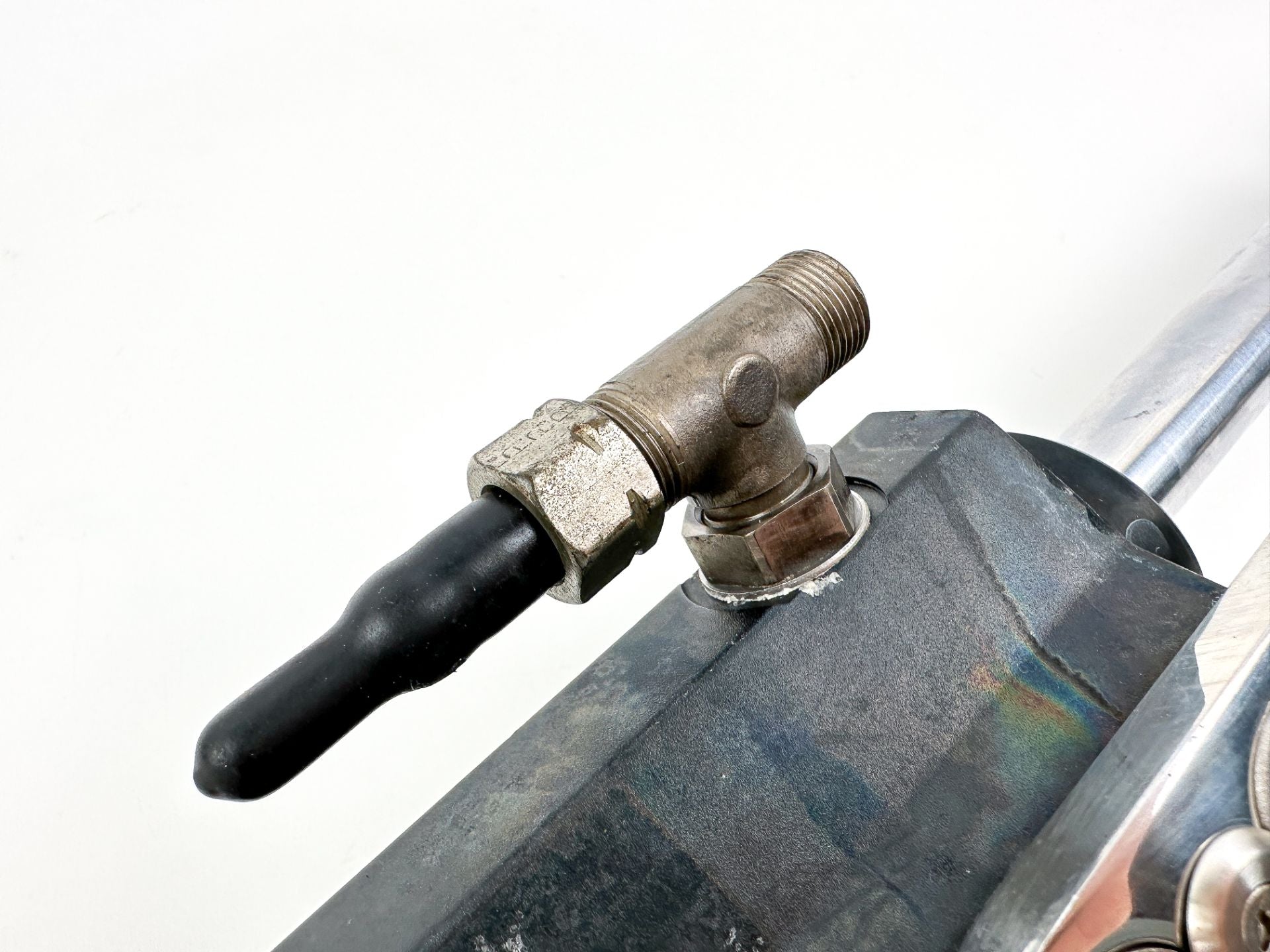 UltraFlex Outboard Hydraulic Cylinder Assembly UC128/1