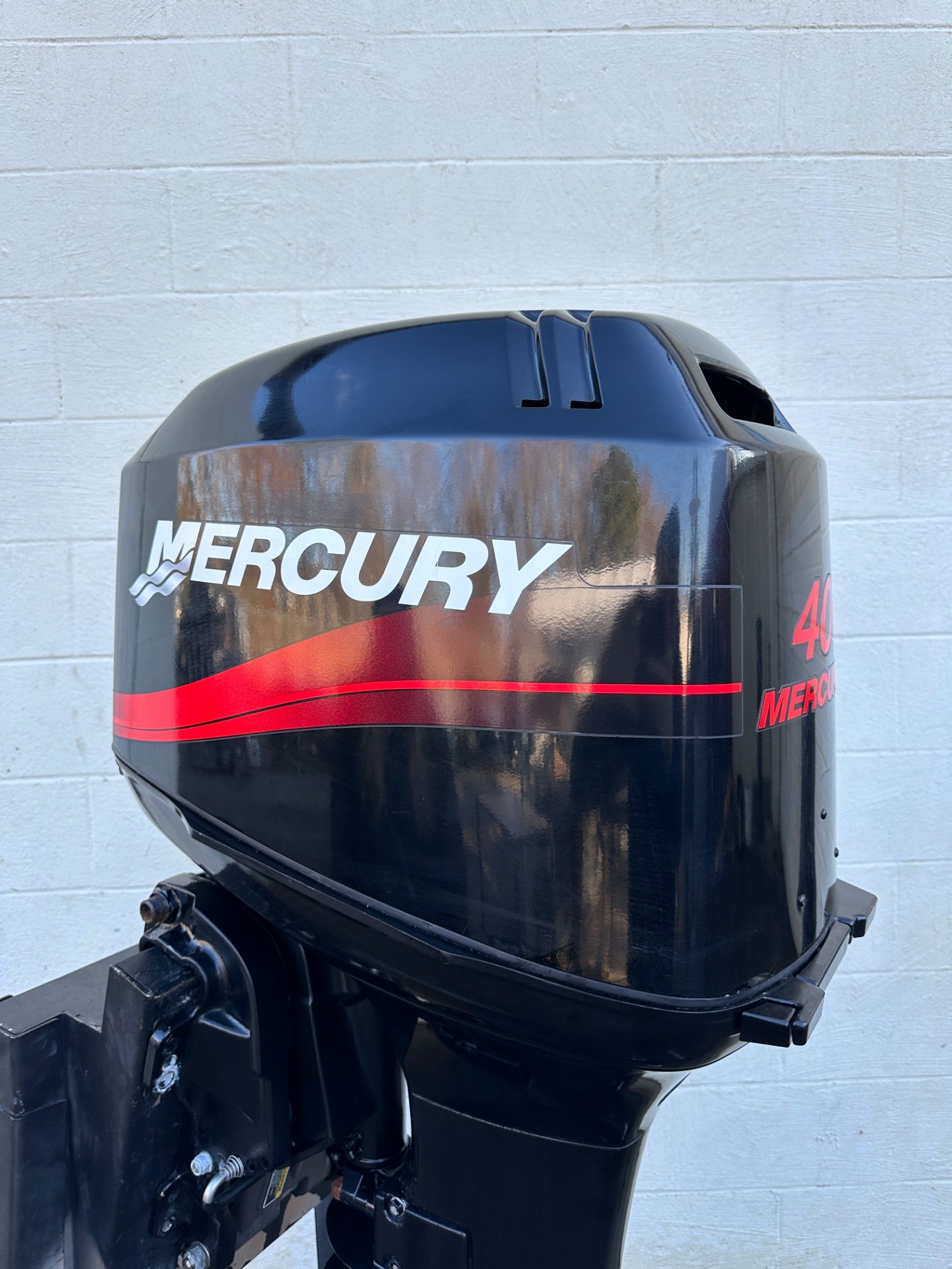 2005 Mercury 40HP 2 Stroke Outboard Engine W/ 15" Short Shaft - Great Condition