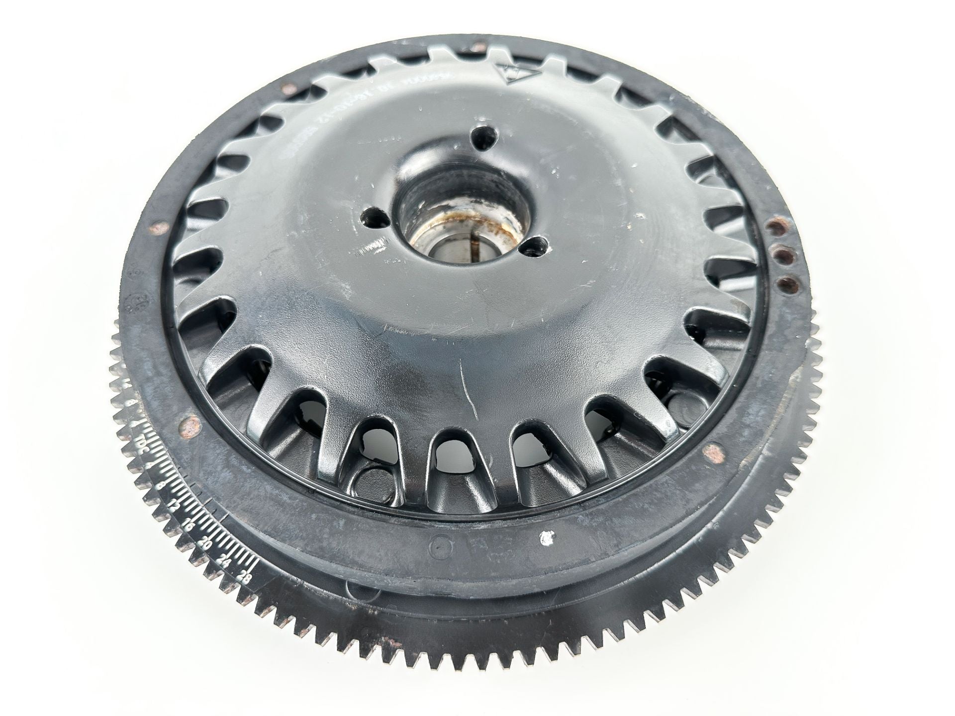 2013 Evinrude 250 HP 2 Stroke Outboard Flywheel 0586966 OEM