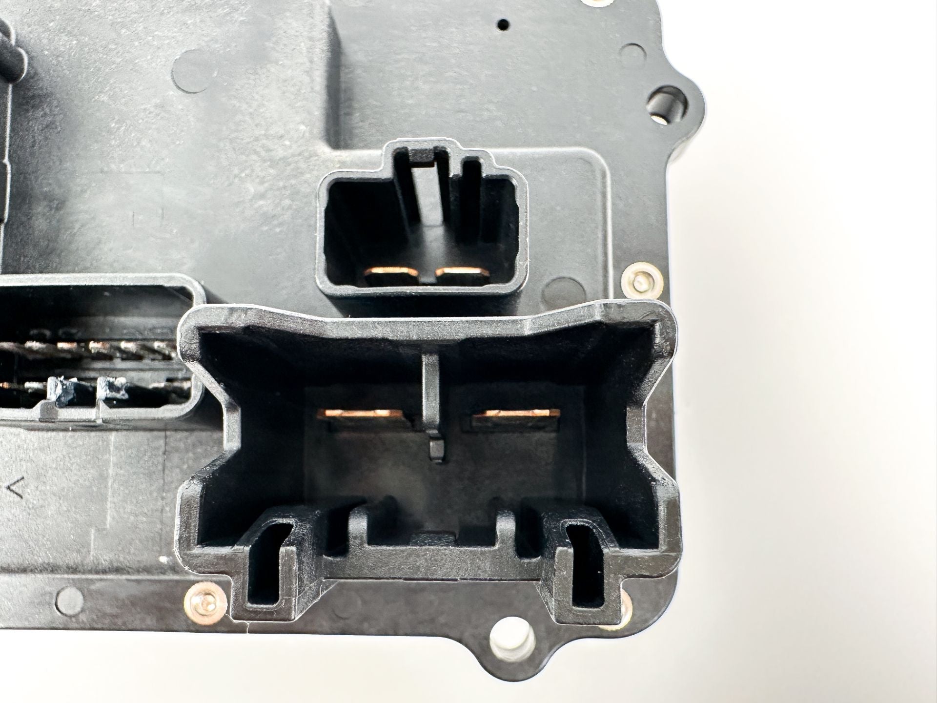 2008 Yamaha 250 HP 4 Stroke Outboard Fuse Box 6P2-82170-00-00 OEM