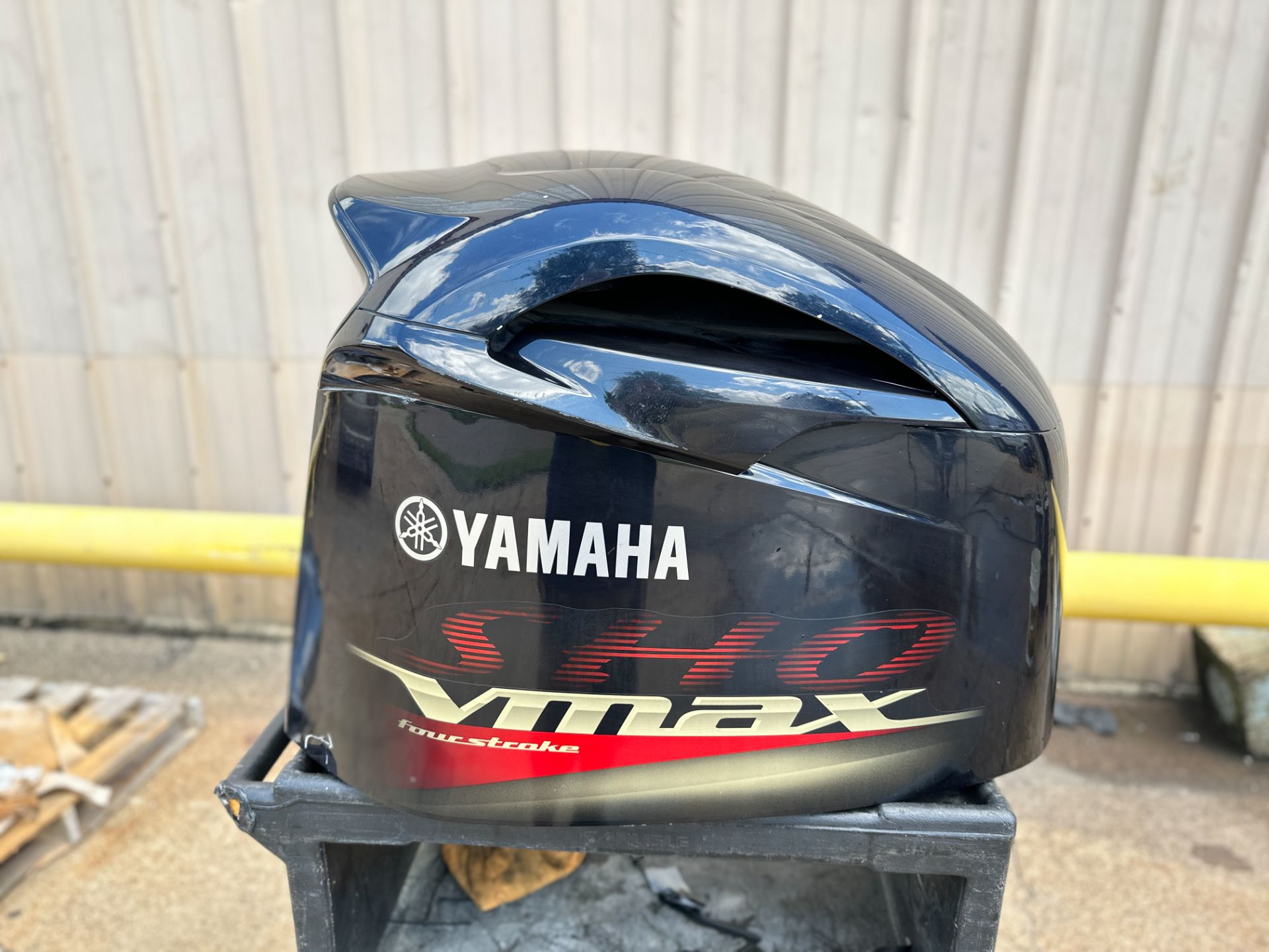 2012 Yamaha 250 HP 4 Stroke Outboard Top Cowling 6CB-42610-00-00 OEM