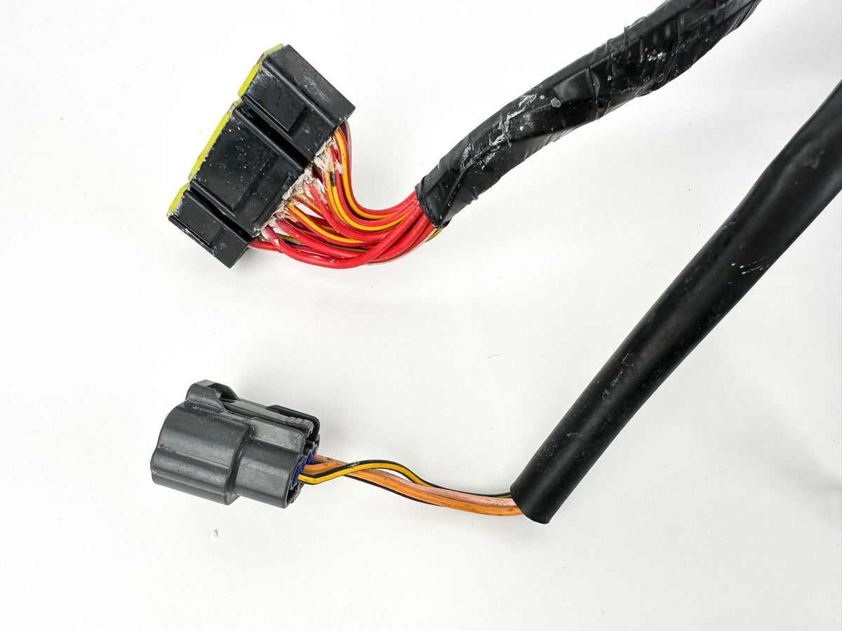 2004 Yamaha 150 HP 2 Stroke Outboard Engine Wire Harness 68F-82590-40-00 OEM