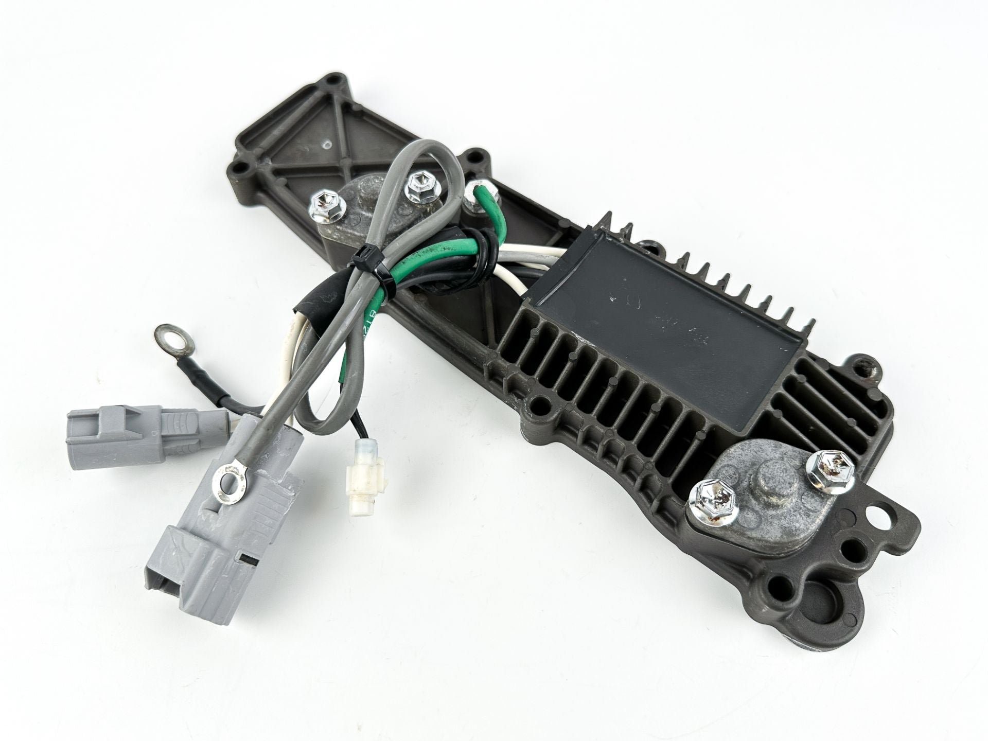 2018 Suzuki 115 HP 4 Stroke Outboard Rectifier & Regulator 32800-92J00 OEM