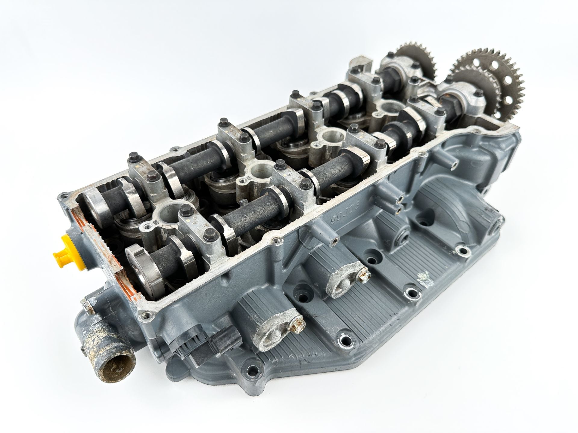 2005 Suzuki 115 HP 4 Stroke Outboard Cylinder Head 11100-90J11 OEM