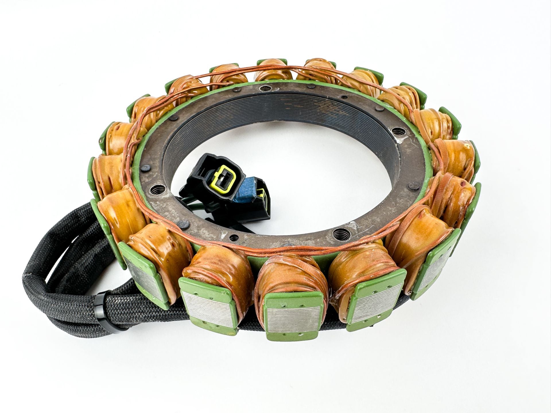 2007 Yamaha 250 HP 2 Stroke Outboard Stator Assembly 60V-81410-02-00 OEM