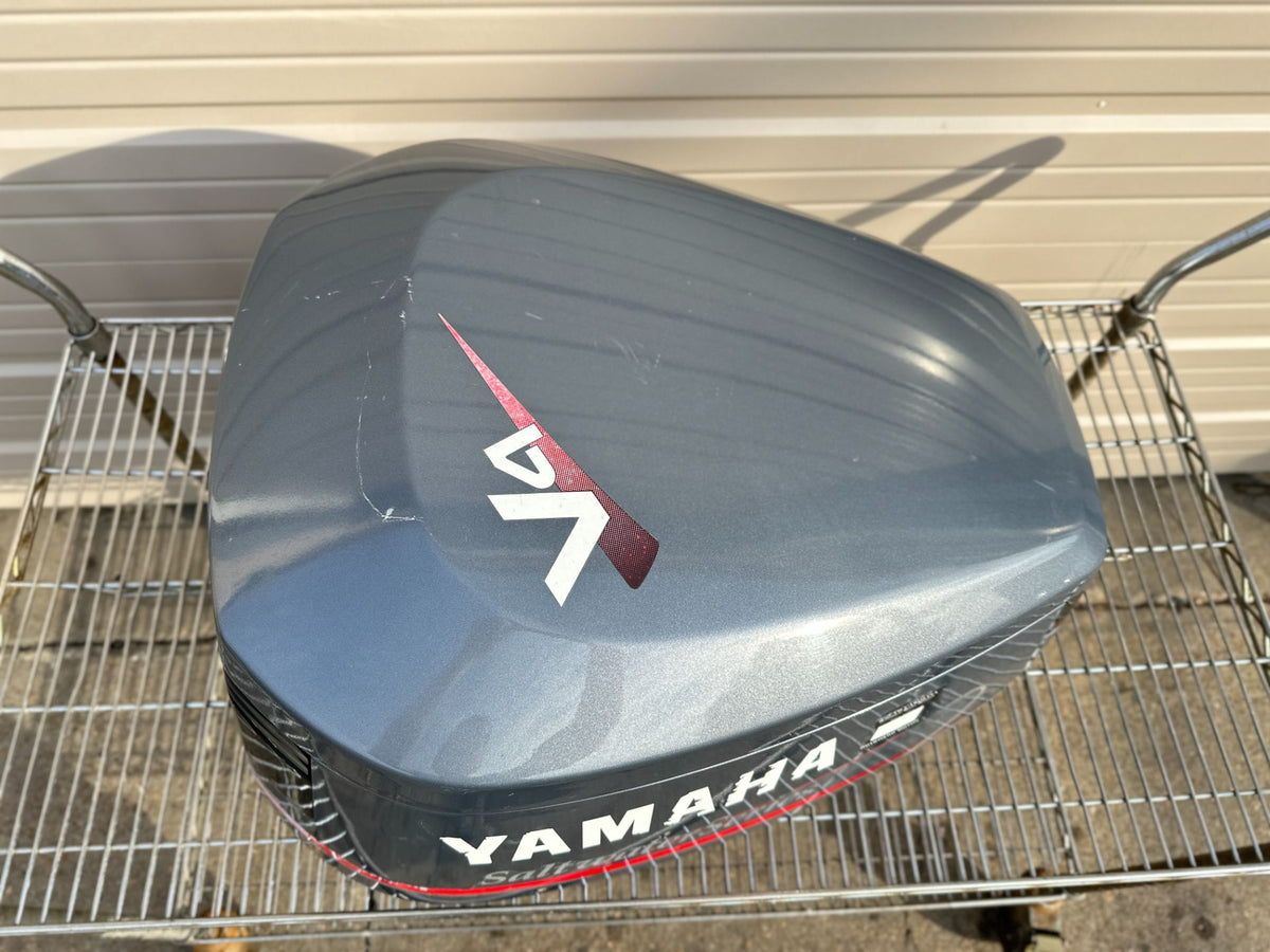 1997 Yamaha 130 HP 2 Stroke Outboard Top Cowling 6N7-42610-44-4D OEM