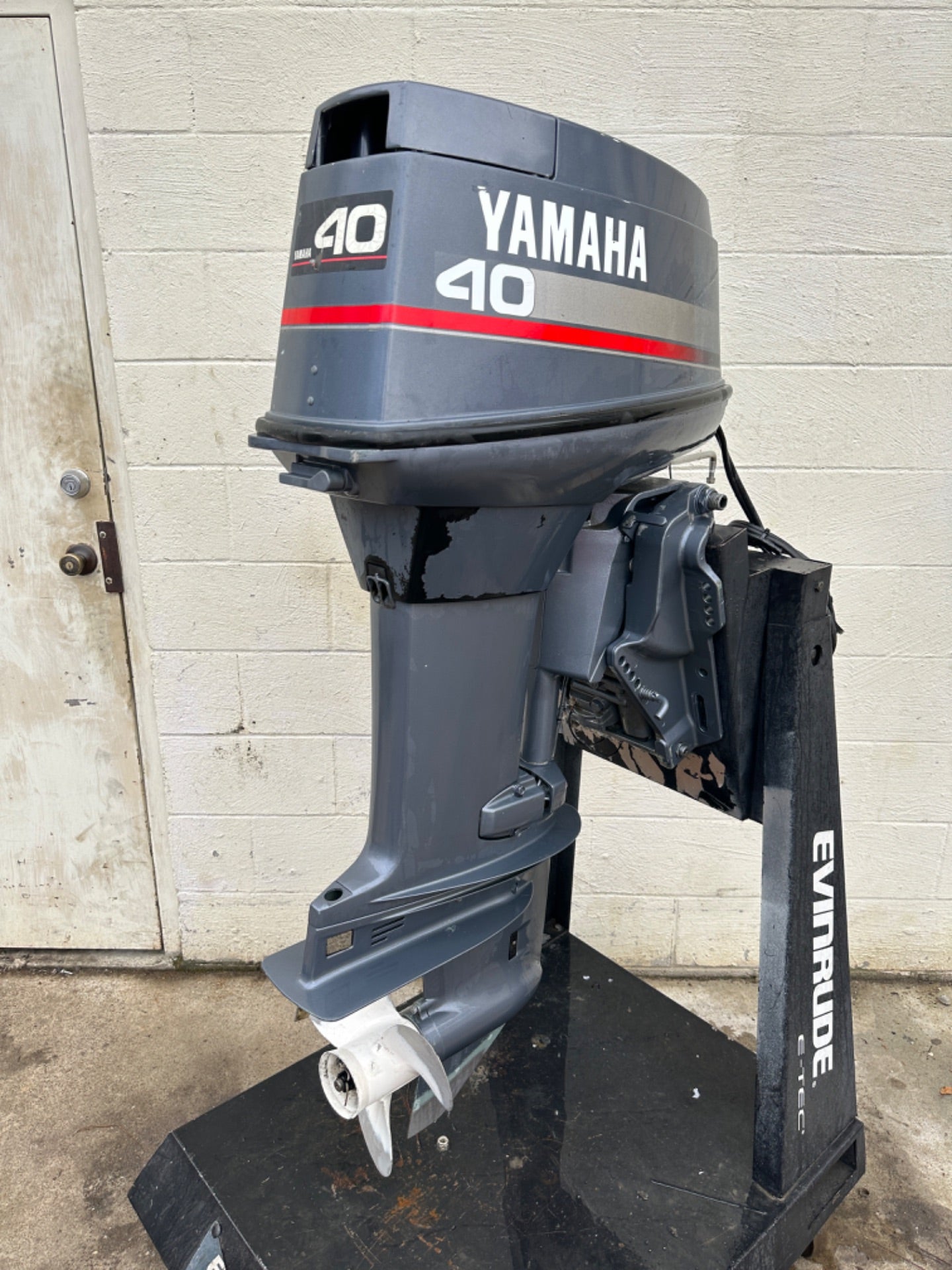 2001 Yamaha 40 HP 2 Stroke Outboard Outboard Engine Complete OEM