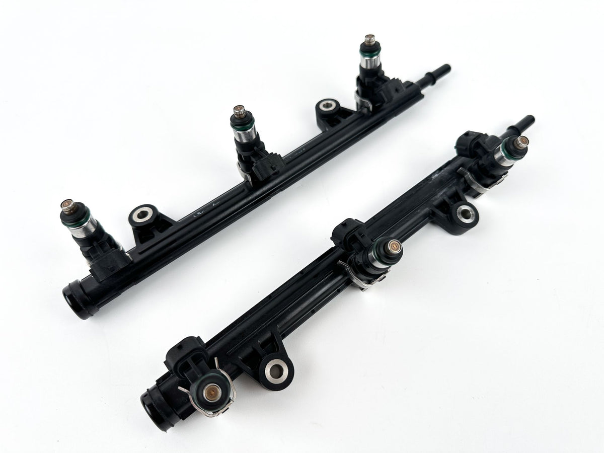 2012 Yamaha 250 HP 4 Stroke Outboard Fuel Injector Set W/ Rail 6AW-13761-00-00 OEM