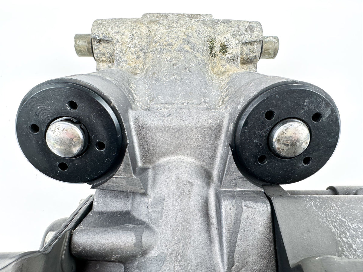 2003 Honda 225 HP 4 Stroke Outboard Power Trim Tilt Unit 04603-ZY3-000 - Leaks