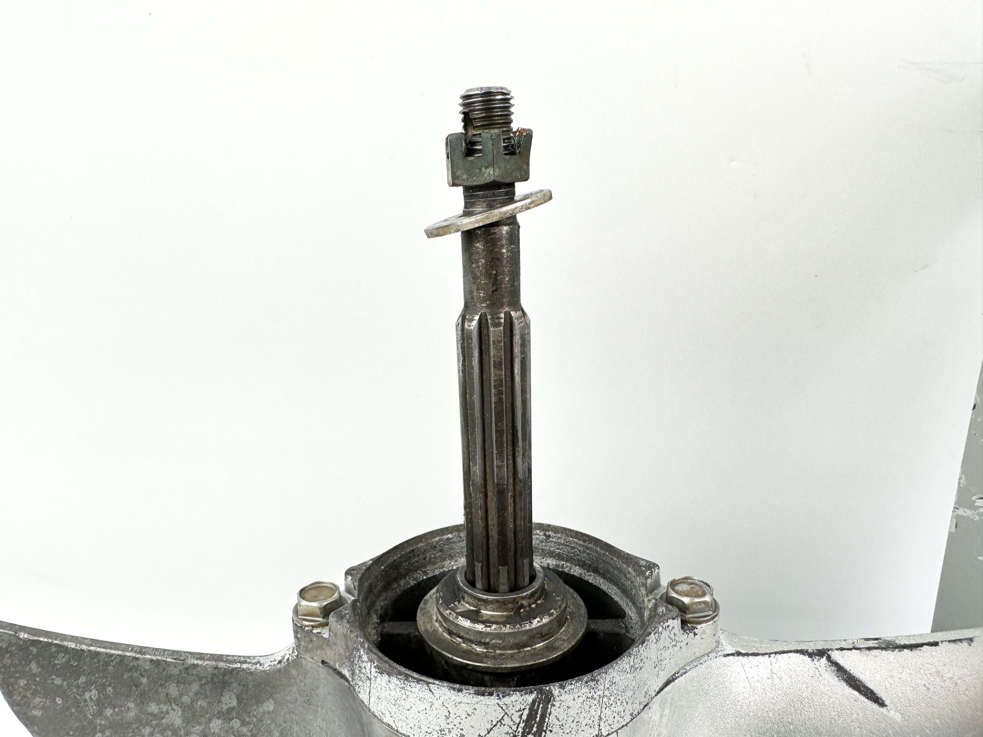 2003+ Honda 15 HP 4 Stroke Outboard Lower Unit Gear Case 41005-ZY1-615ZA OEM
