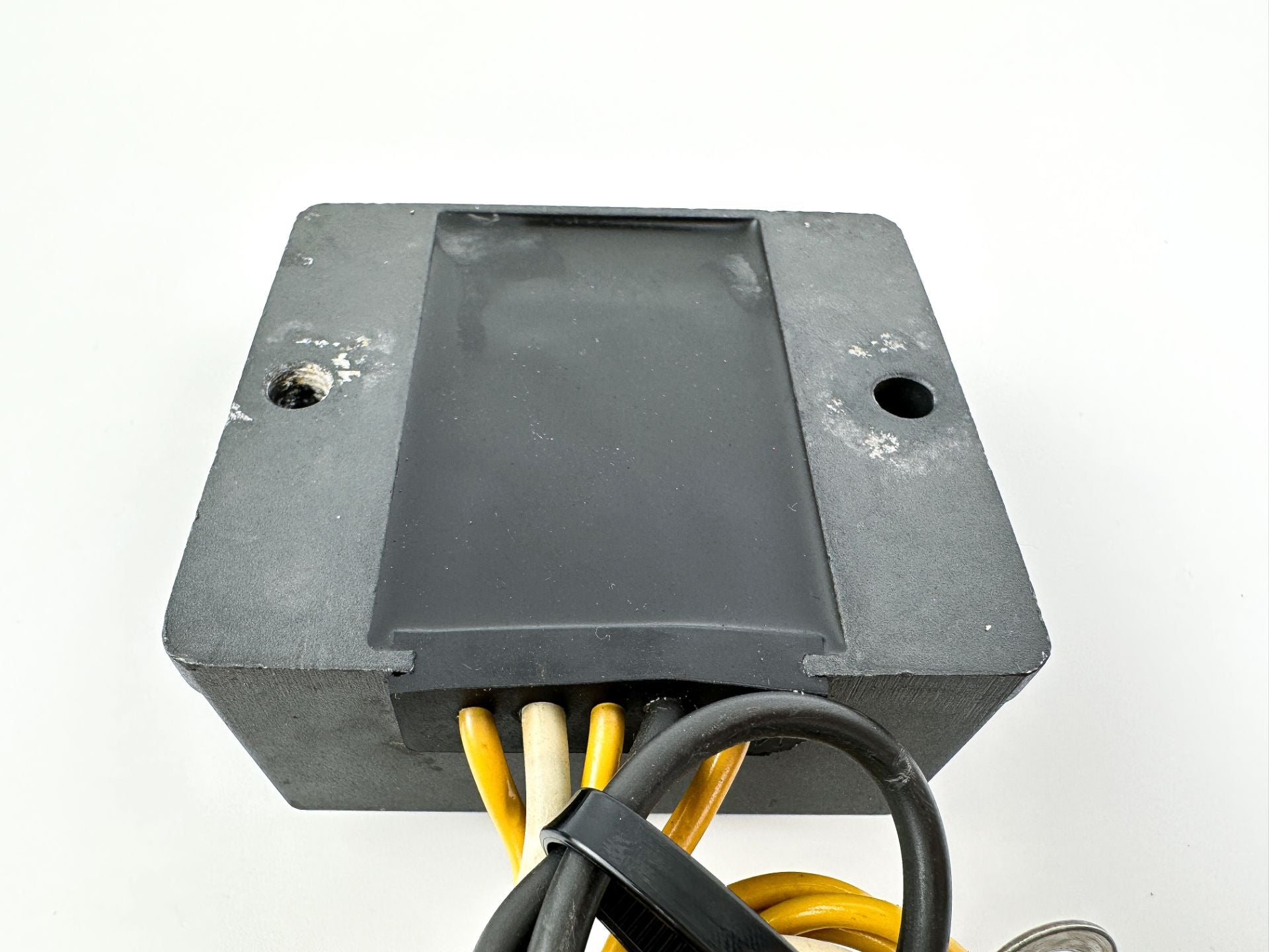 2000 Suzuki 70 HP 4 Stroke Outboard Rectifier & Regulator 32800-92E20 OEM