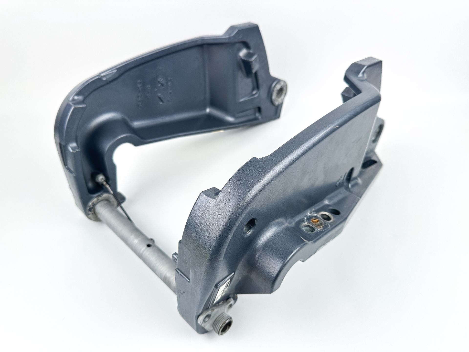 2016 Yamaha 150 HP 4 Stroke Outboard Clamp Bracket Pair 64E-43112-02-8D OEM