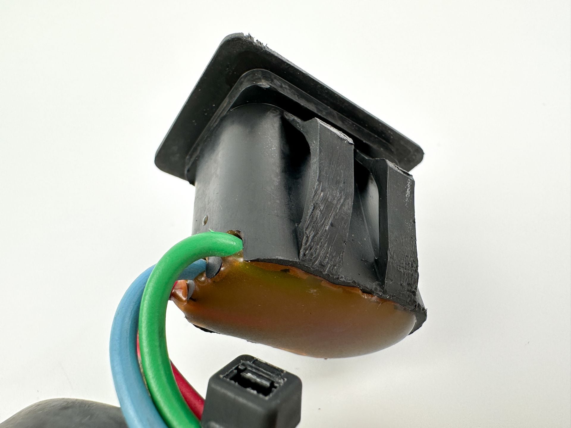 2000 Mercury 75 HP 4 Stroke Outboard Trim Switch 856990 OEM