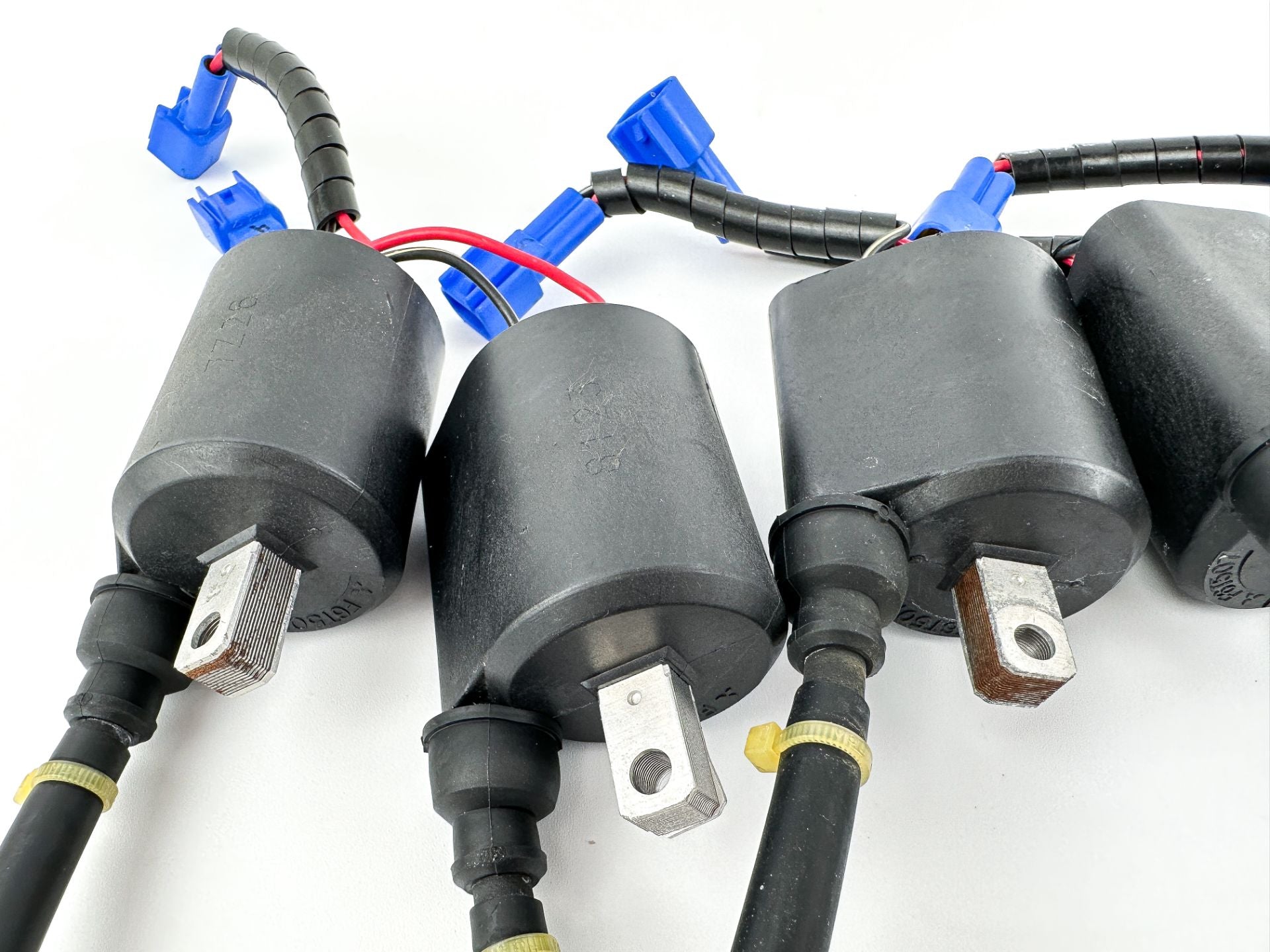 2007 Yamaha 250 HP 2 Stroke Outboard Ignition Coil Set 60V-82310-01-00 OEM