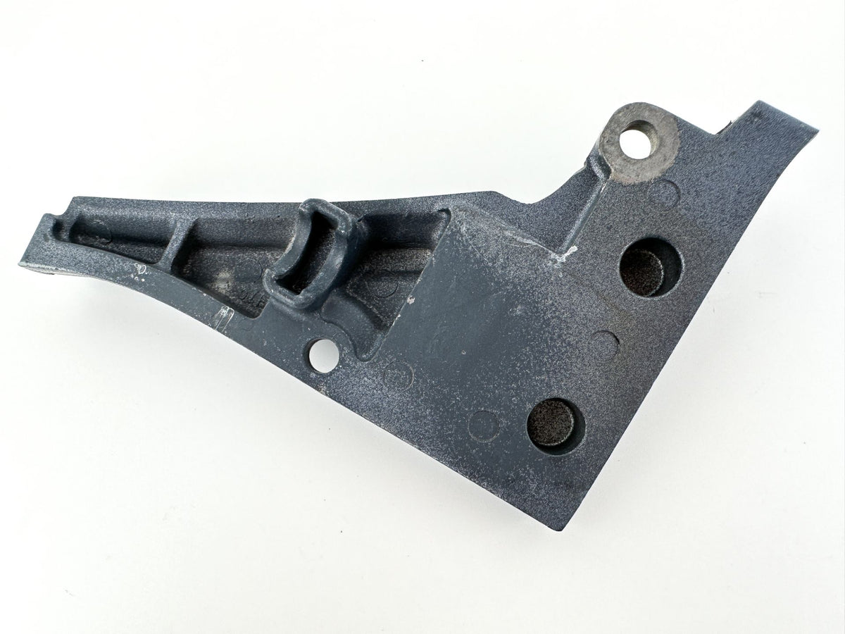 2001 Yamaha 80 HP 4 Stroke Outboard Cable Cover Plate 67F-42738-00-5B OEM