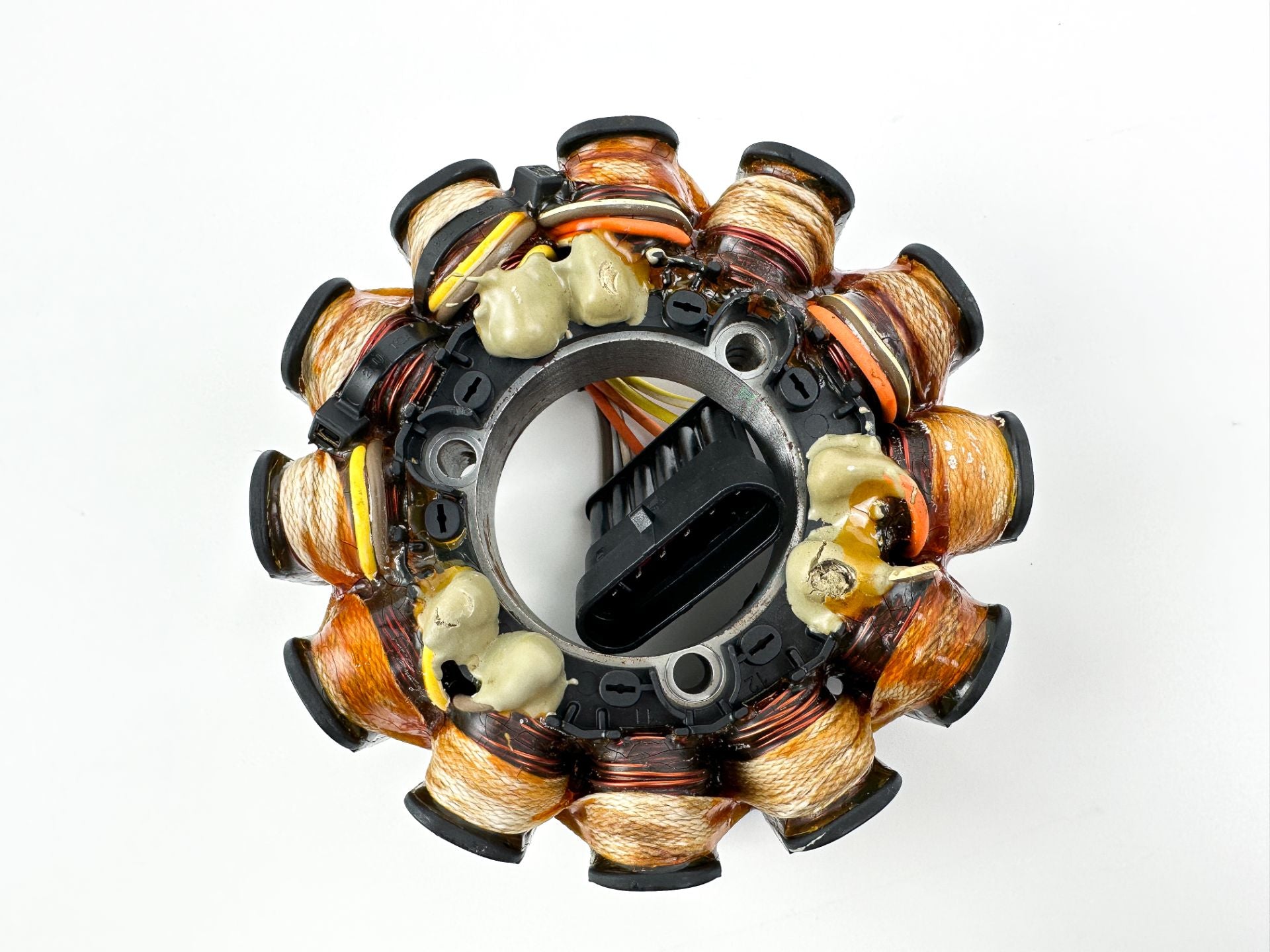 Evinrude Etec 40 50 60 75 90 HP 2 Stroke Stator Assembly 0586949 586949