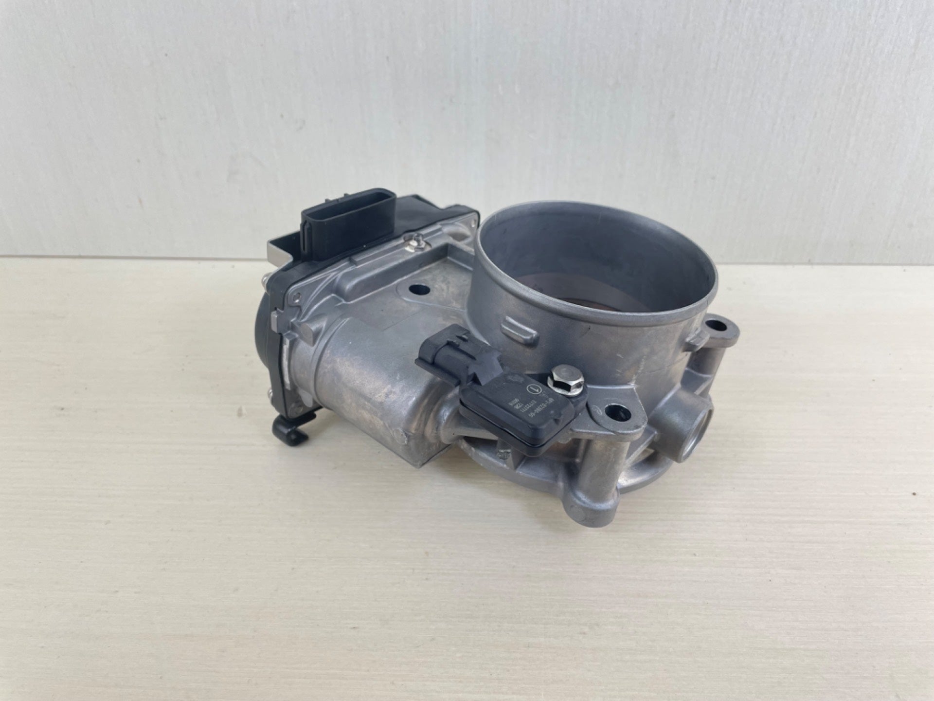 Yamaha F 350 HP 4 Stroke Outboard Intake Throttle Body 6AW-13750-01-00