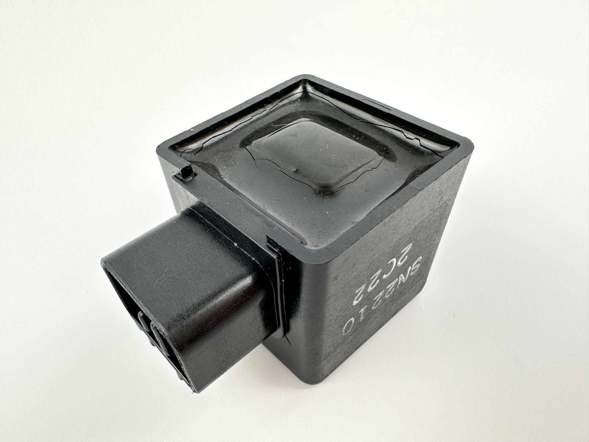 2003 Yamaha 115 HP 4 Stroke Outboard Main Relay Assembly 68V-81950-00-00 OEM