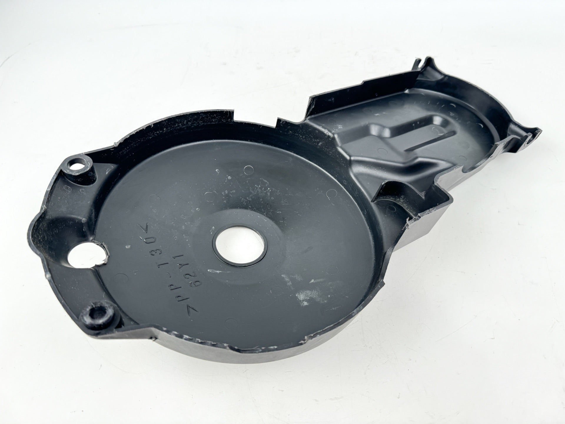 2001 Yamaha 50 HP 4 Stroke Outboard Flywheel Cover 62Y-81337-10-00 OEM