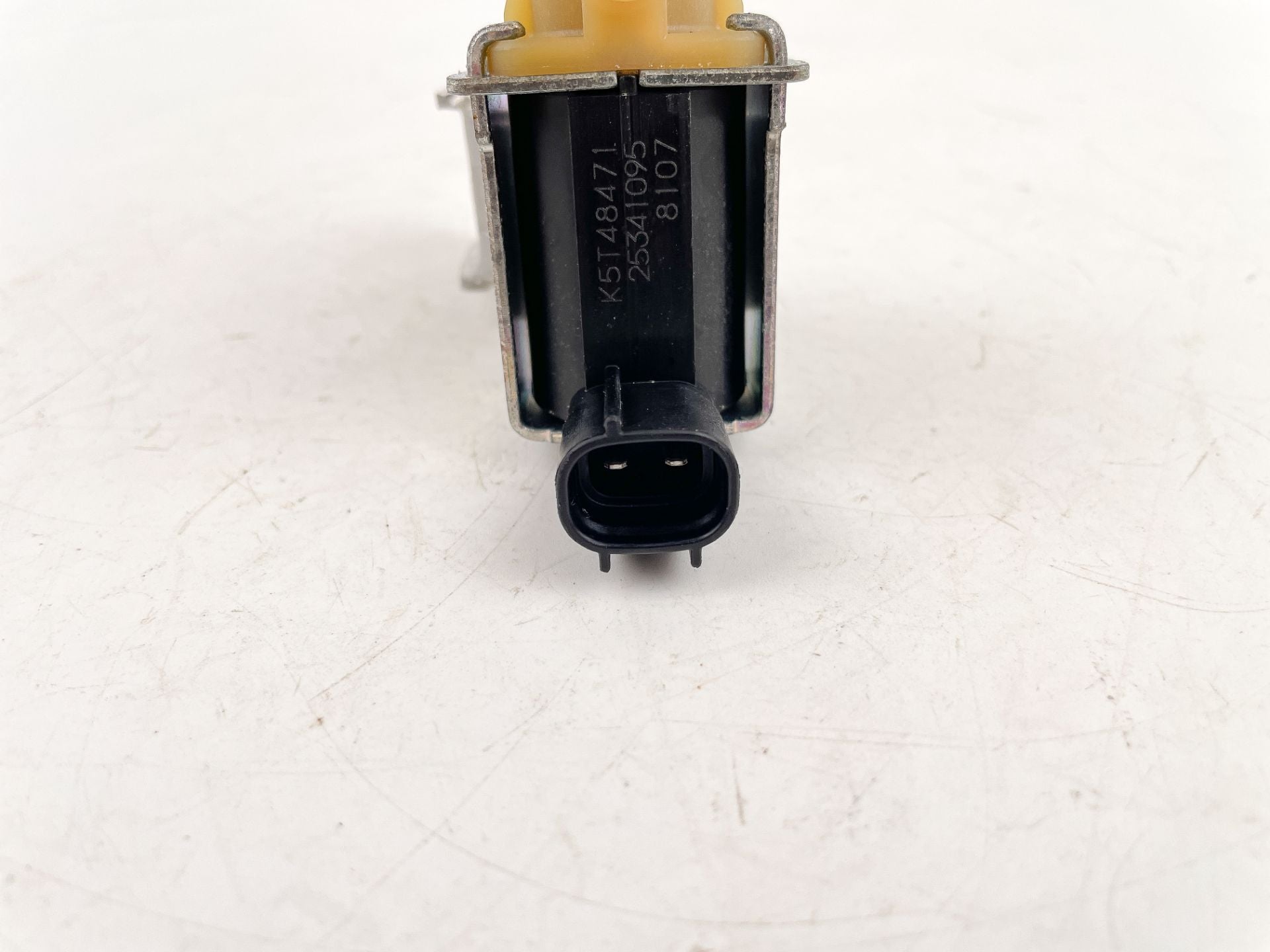 2008 Mercury 50 HP 4 Stroke Outboard Solenoid Valve 877805T OEM