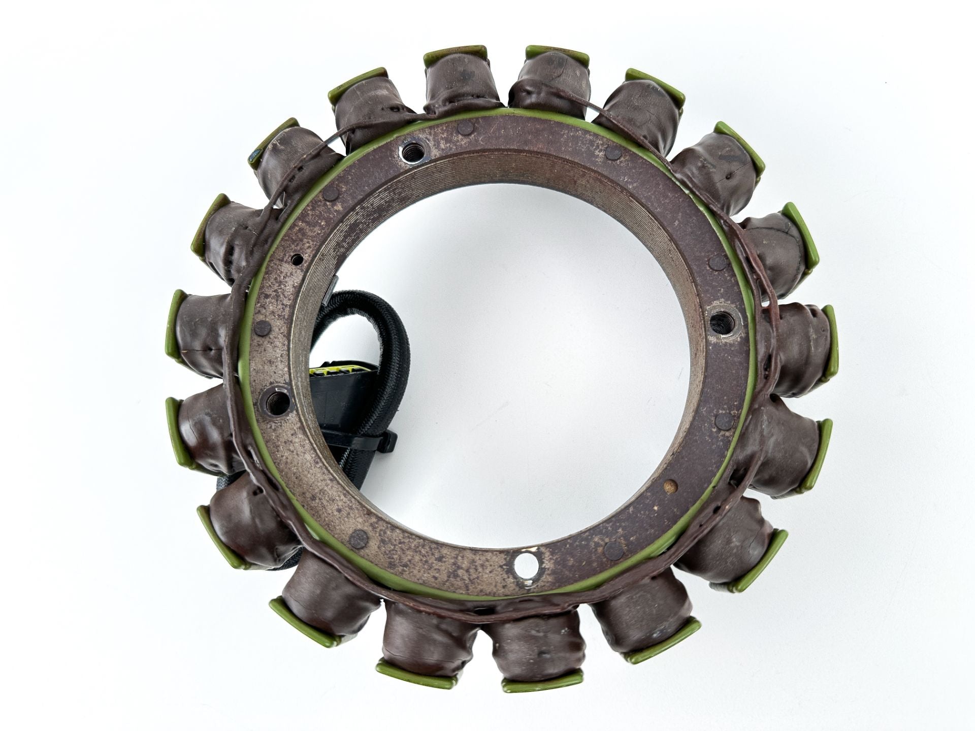 2004 Yamaha 150 HP 4 Stroke Outboard Stator Assembly 63P-81410-00-00 OEM