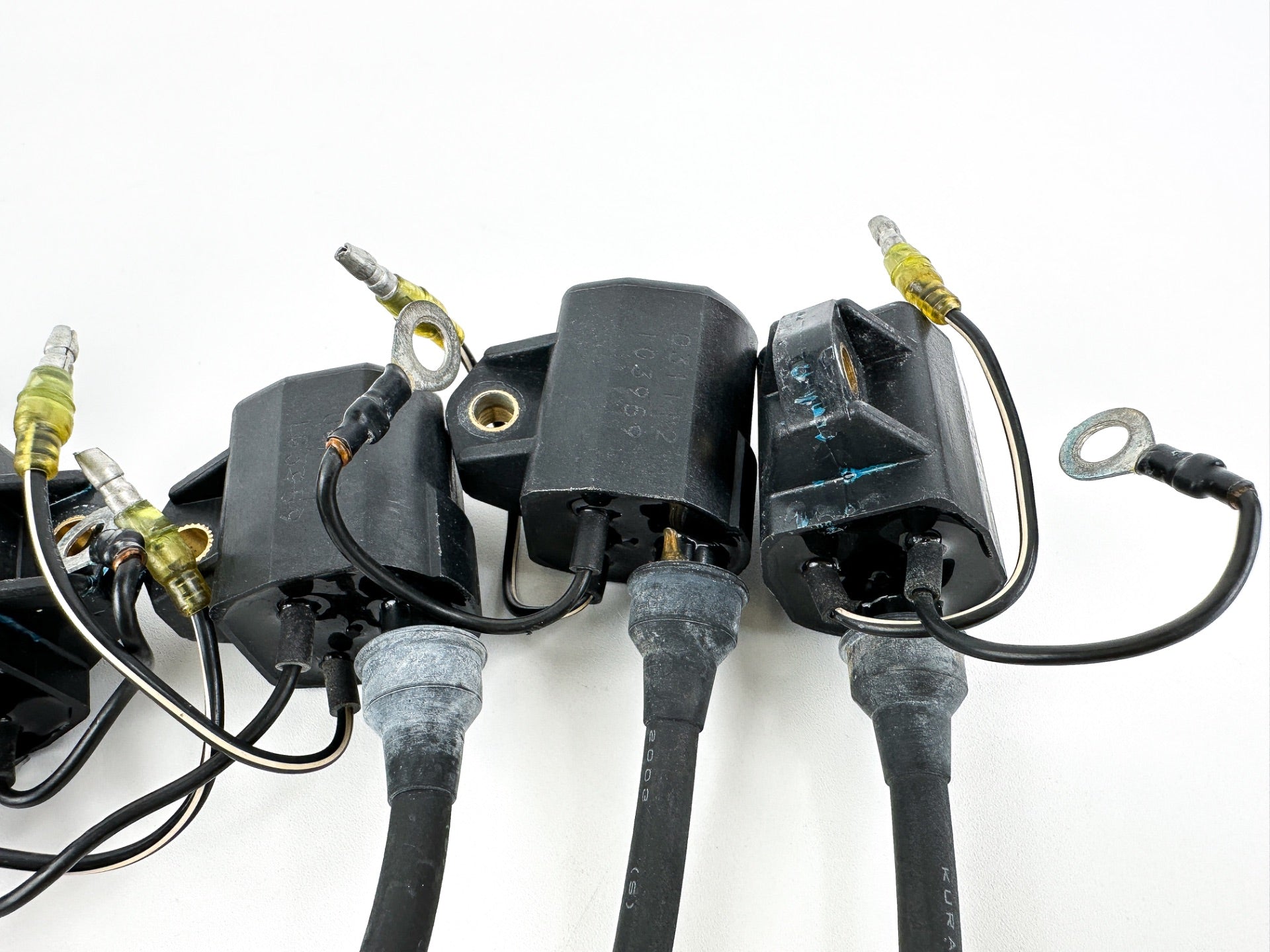 2004 Yamaha 150 HP 2 Stroke Outboard Ignition Coil Set 6E3-82370-21-00 Tested