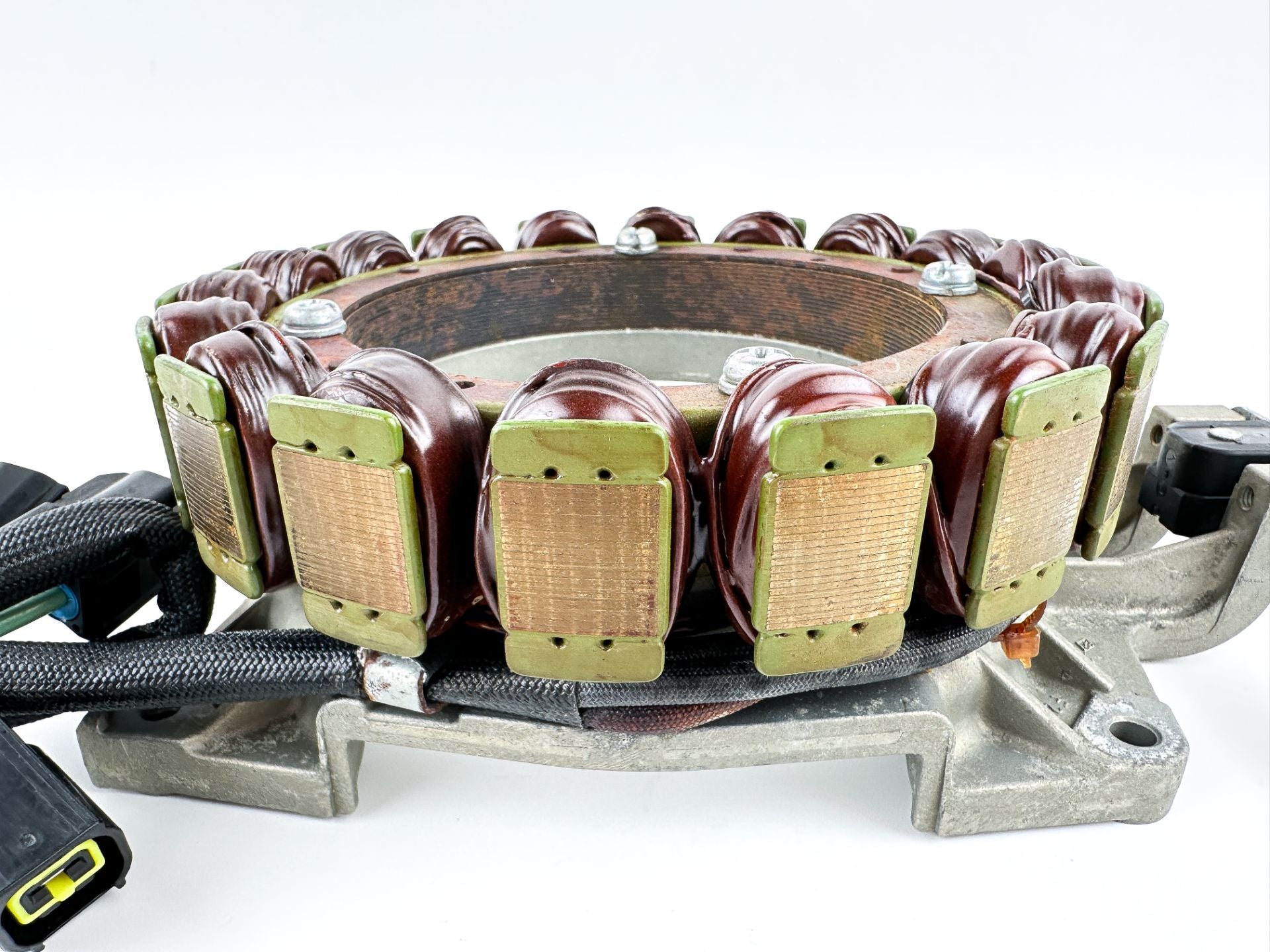 2007 Yamaha 250 HP 4 Stroke Outboard Coil Pulser Base Stator Assembly 6P2-81460-00-00 Tested