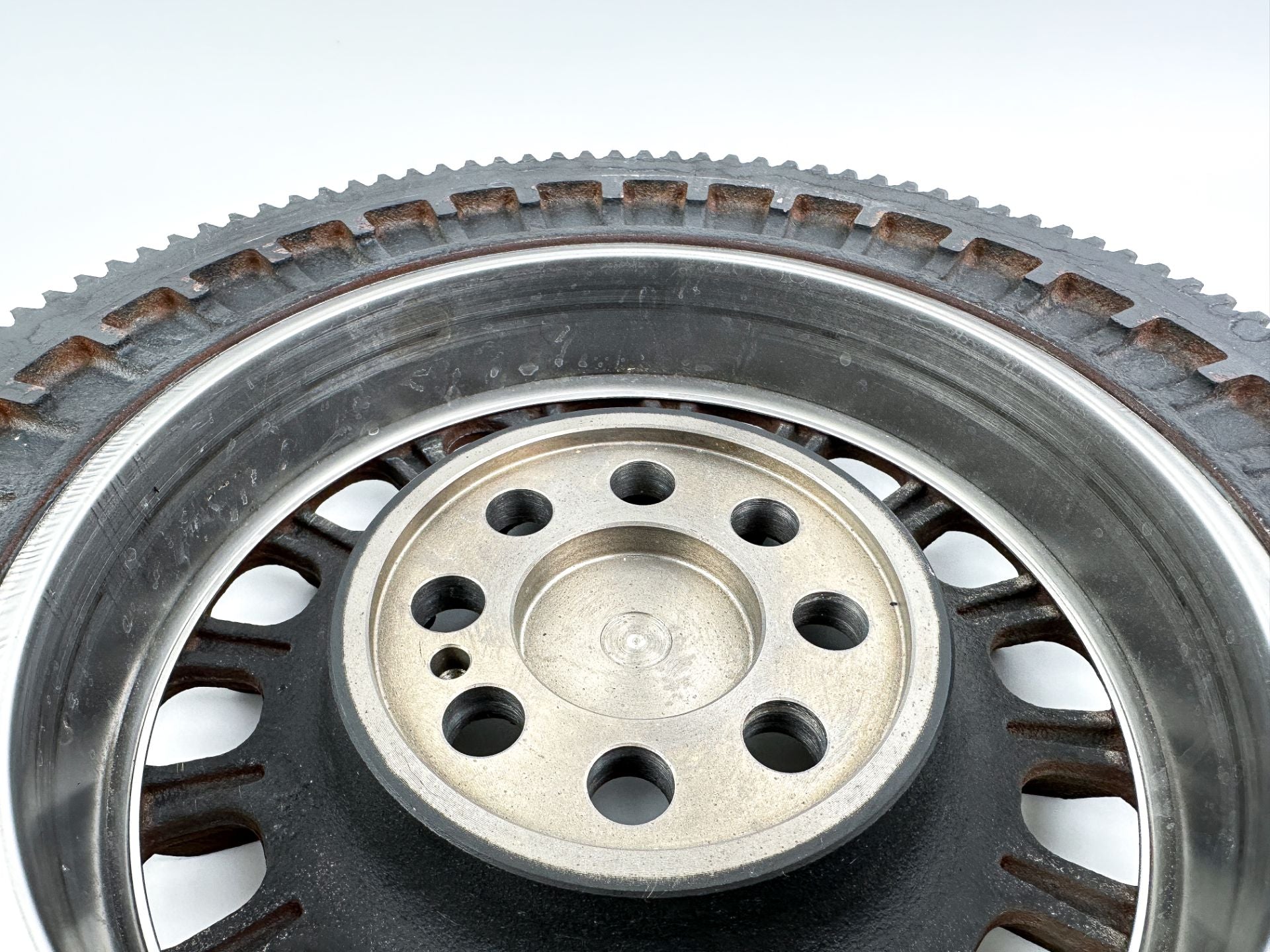 2016 Suzuki 175 HP 4 Stroke Outboard Flywheel 32102-96J02 OEM