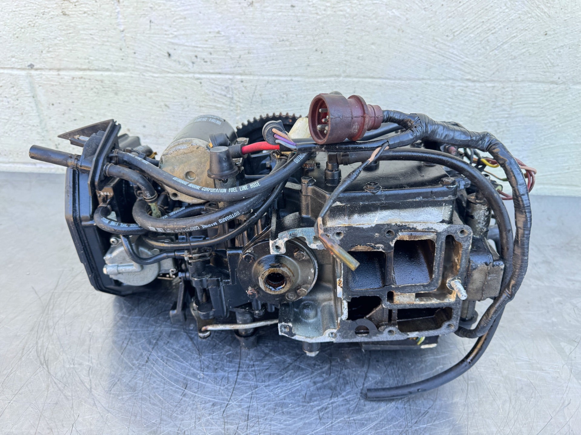 1995 Evinrude 40 HP 2 Stroke Outboard Powerhead 0437341 OEM