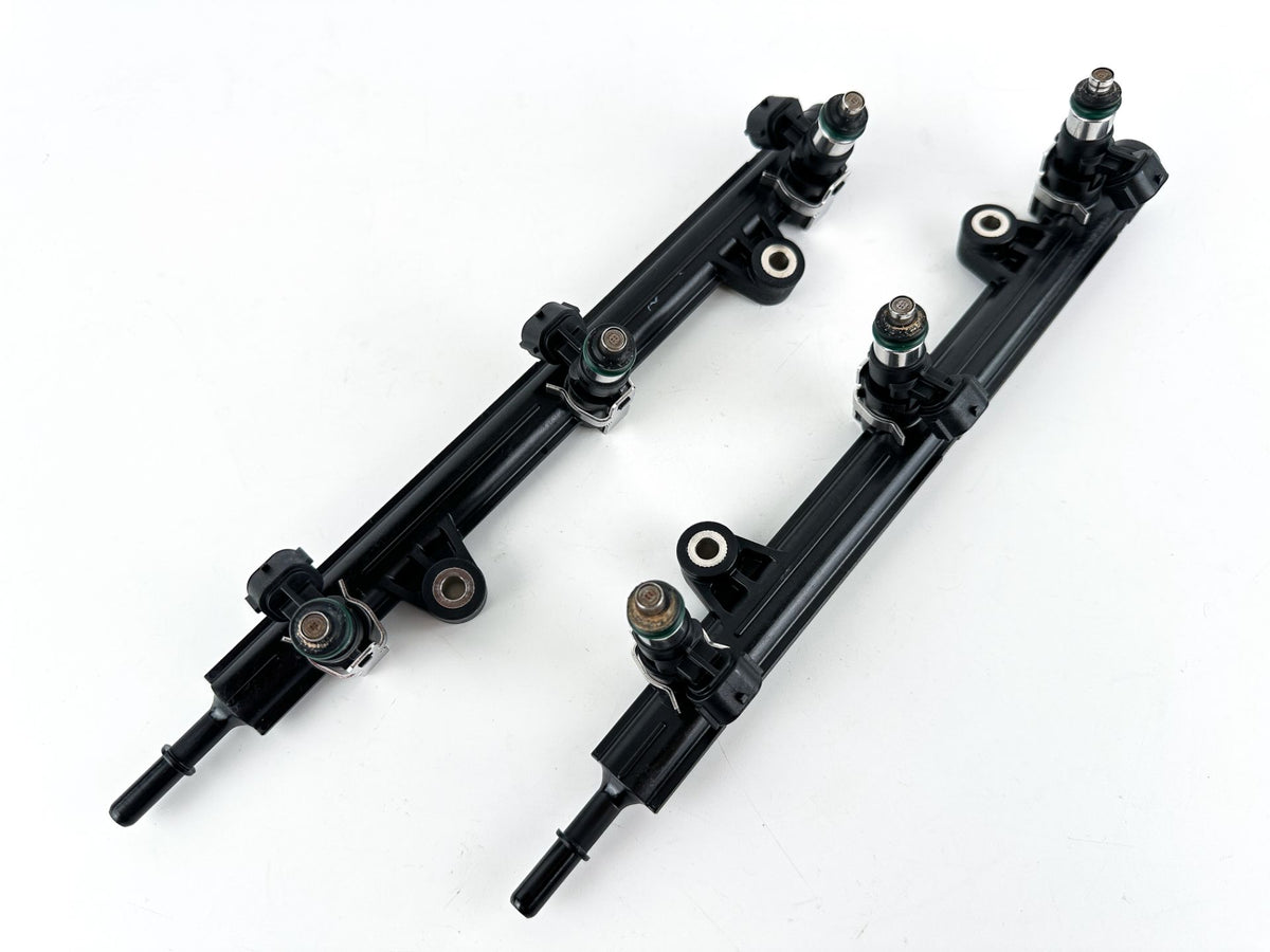 2012 Yamaha 250 HP 4 Stroke Outboard Fuel Injector Set W/ Rail 6AW-13761-00-00 OEM
