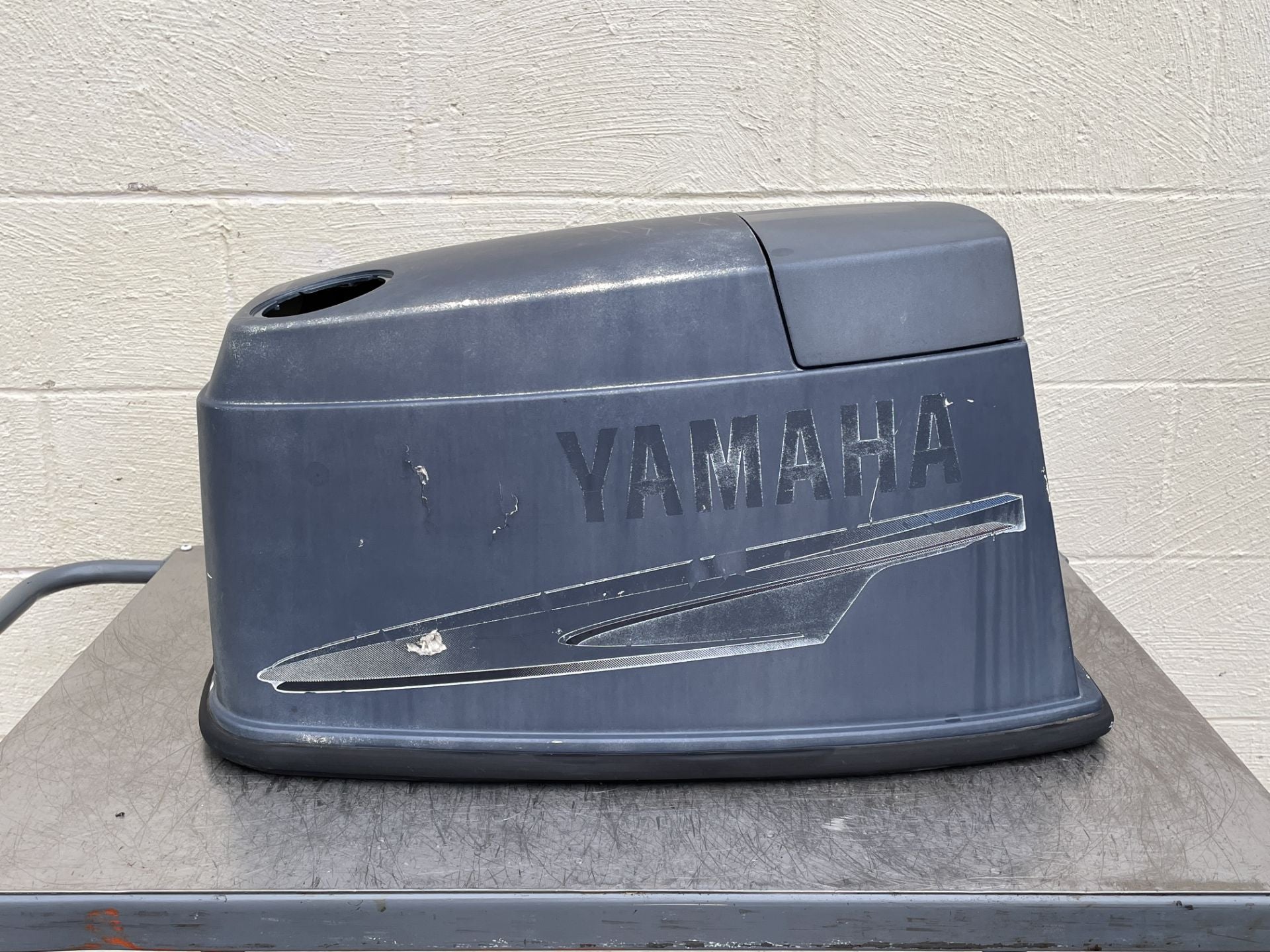 2002-2009 Yamaha 90HP 2 Stroke Top Cover Cowling Hood Cracked